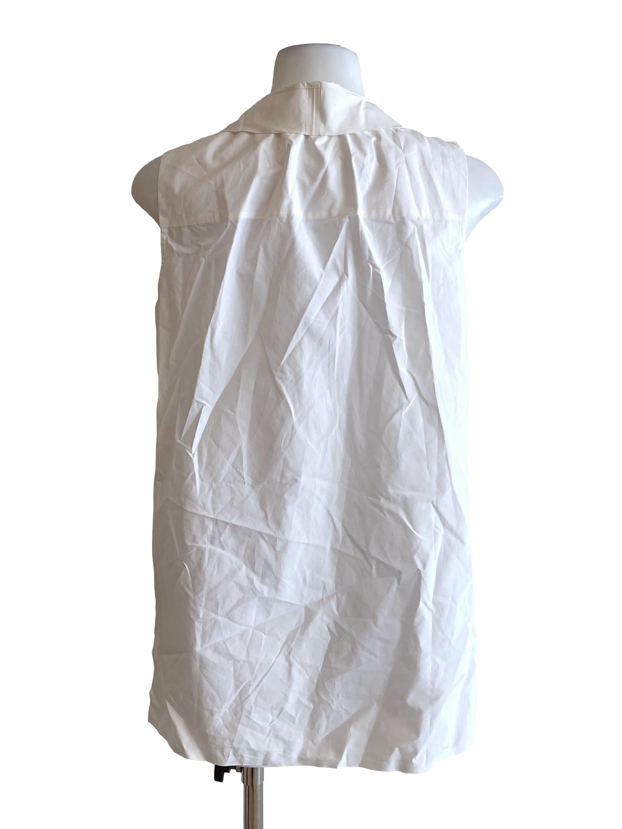 Daisy White Collar Sleeveless Shirt