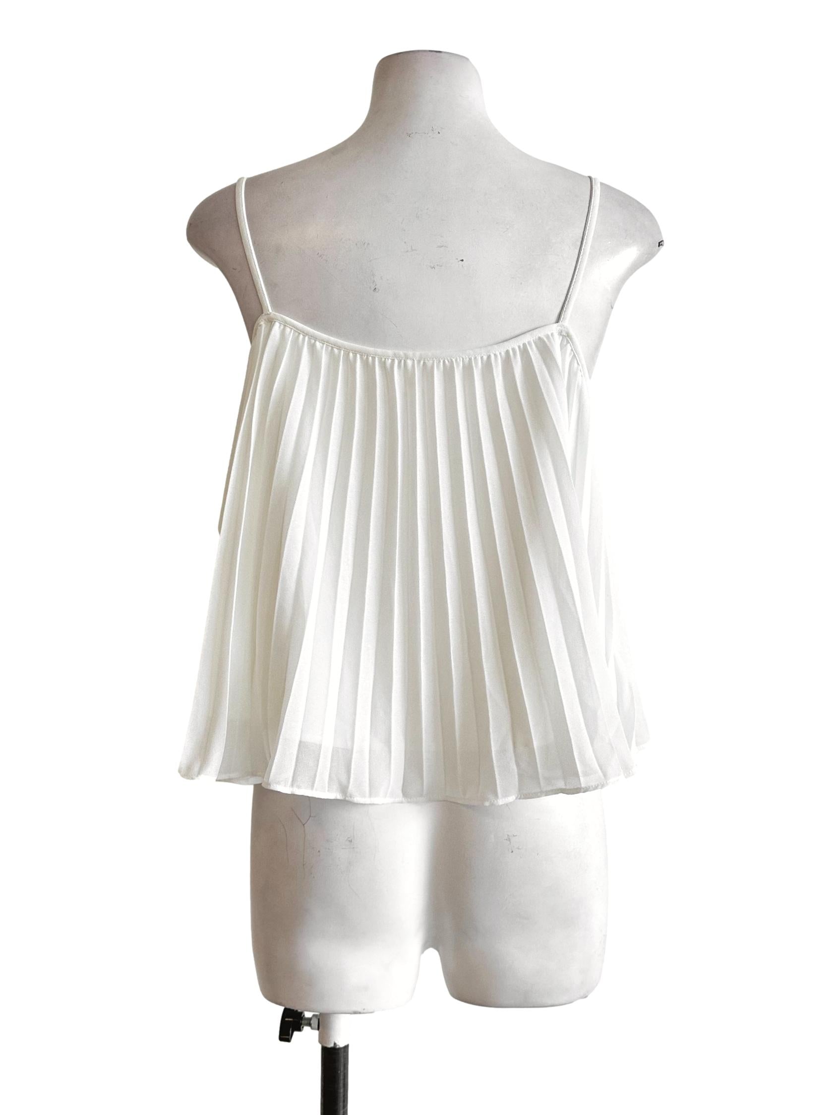 Daisy White Pleated Pattern Top