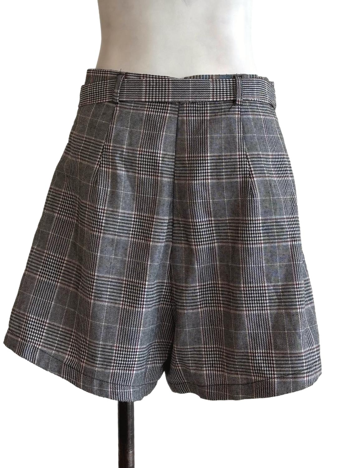 Carbon Black Plaid Buttoned Skorts