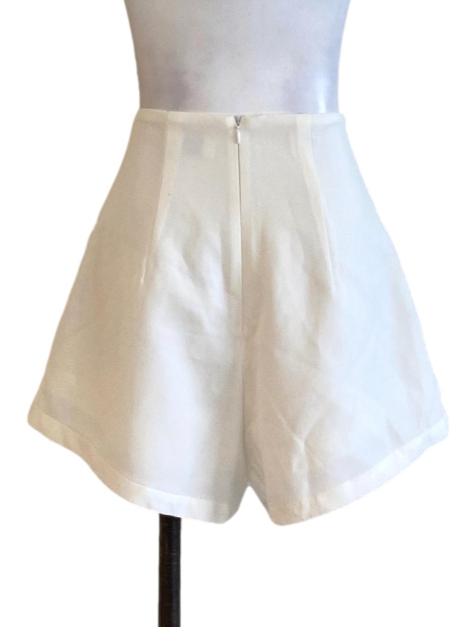Soft White Zip Up Regular Loose Shorts