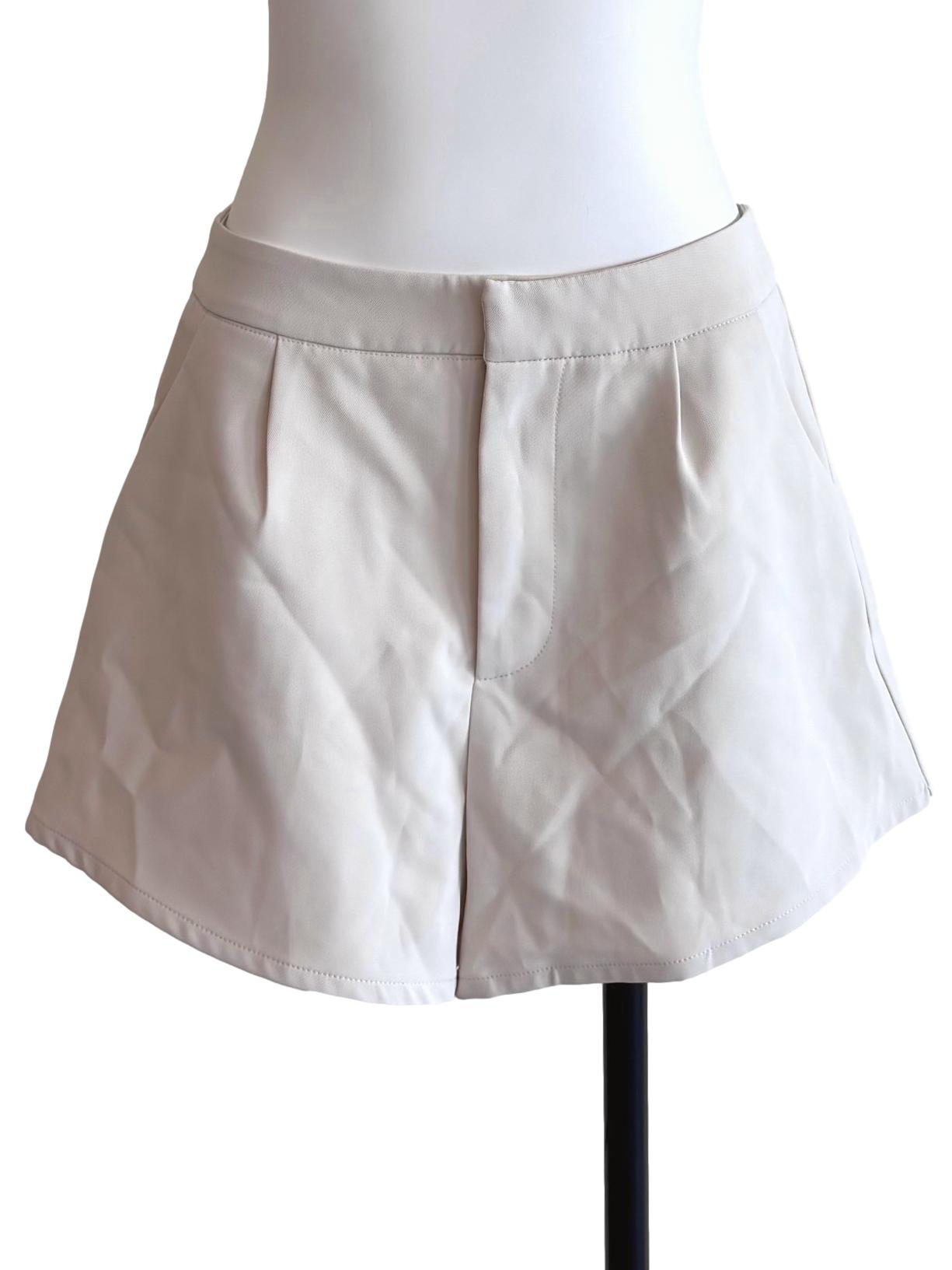Chiffon White Flare Casual Shorts