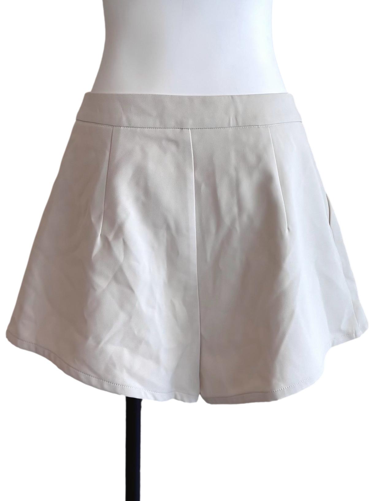 Chiffon White Flare Casual Shorts