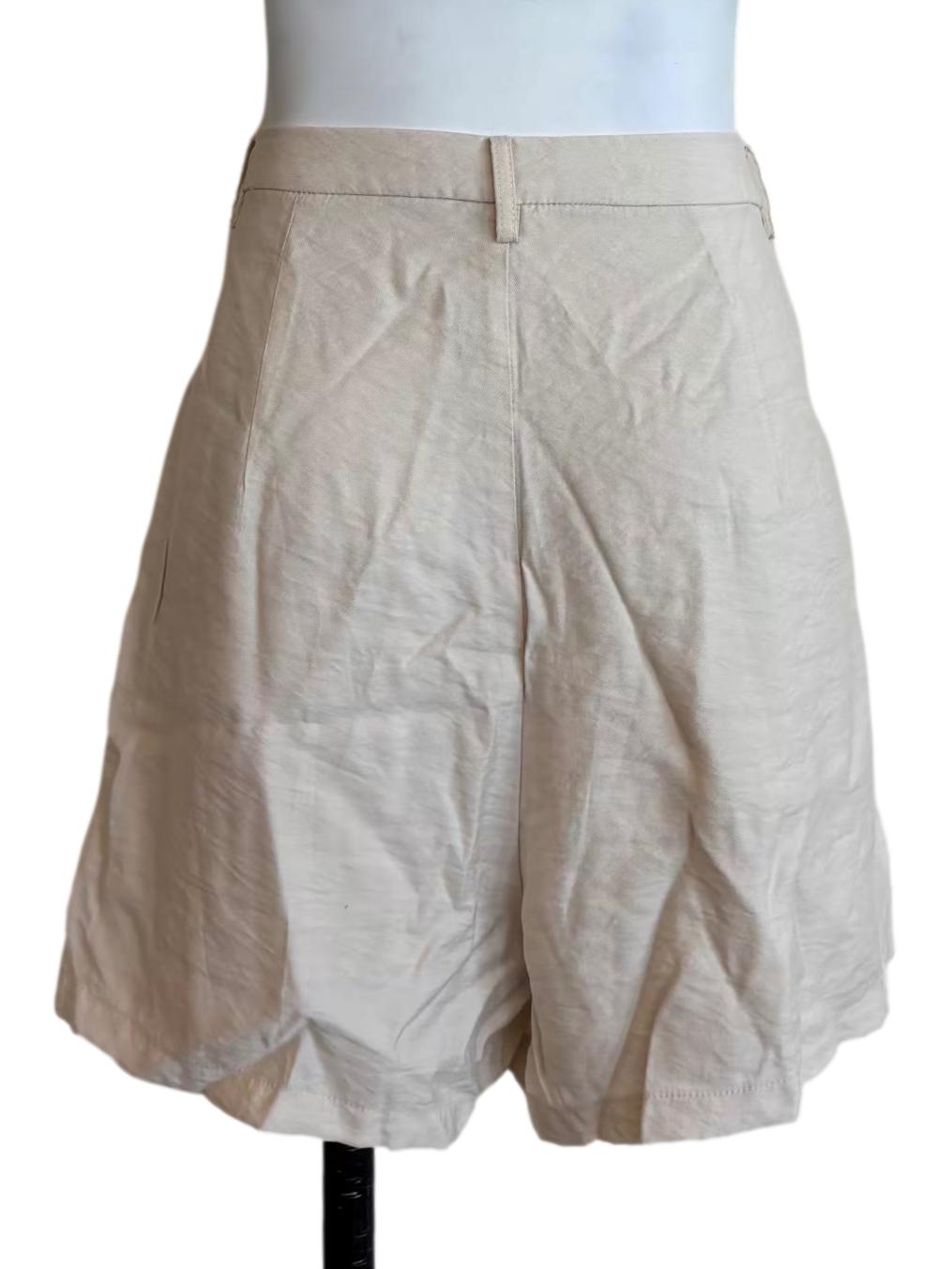 Cream Short Pants TCL