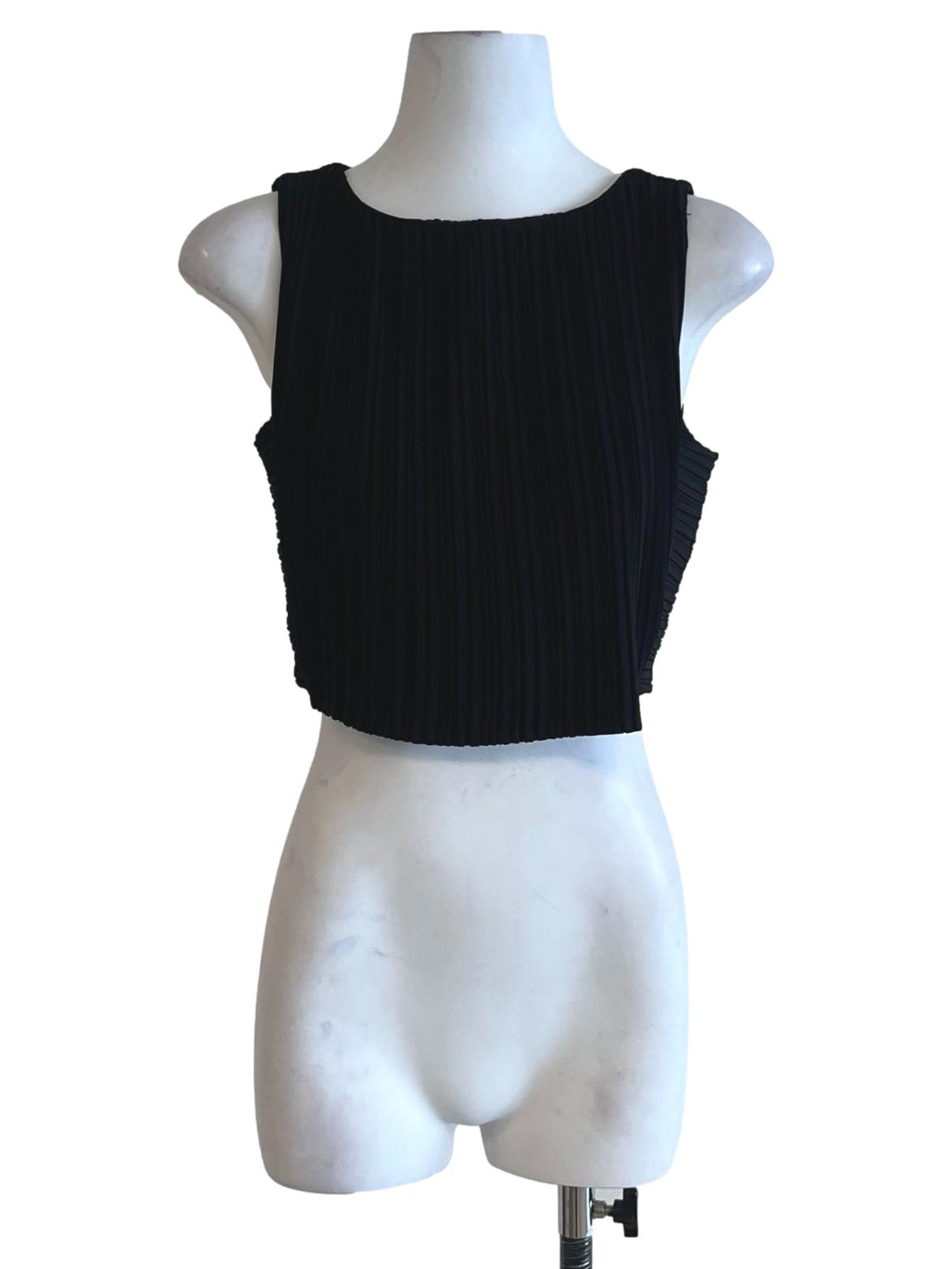 Black Jewel Neckline Sleeveless Top
