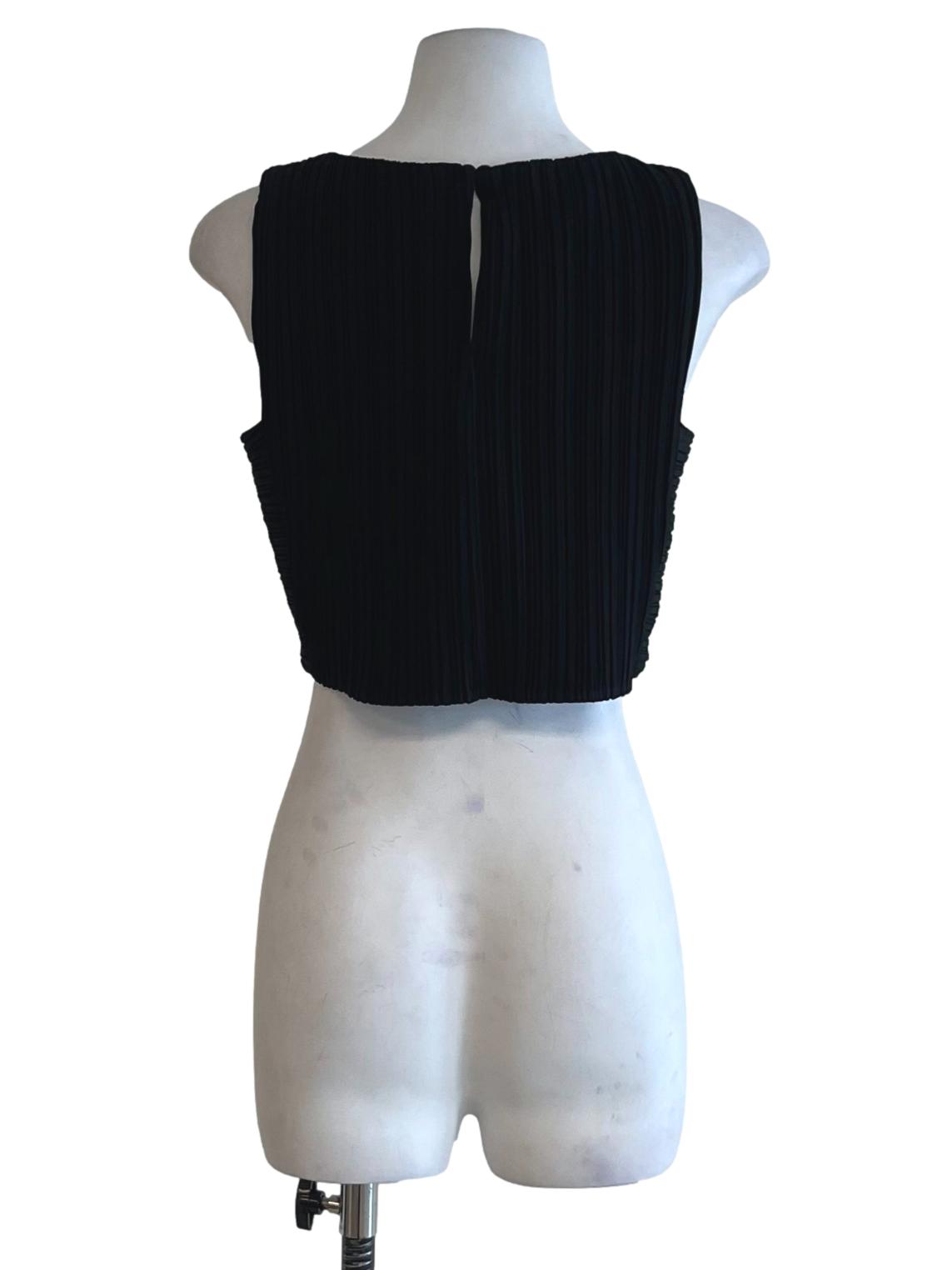 Black Jewel Neckline Sleeveless Top