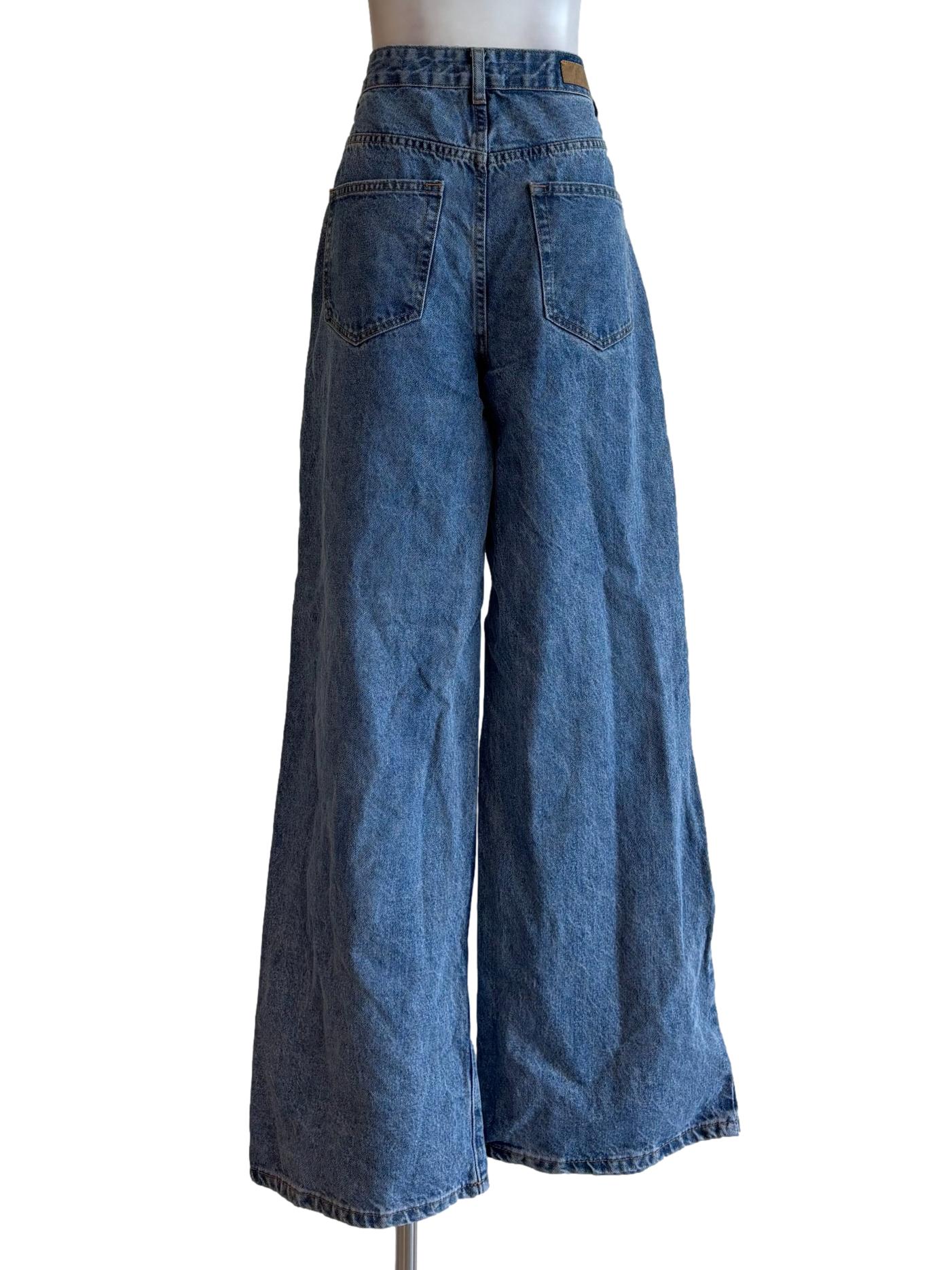 Wide High Waisted Jeans