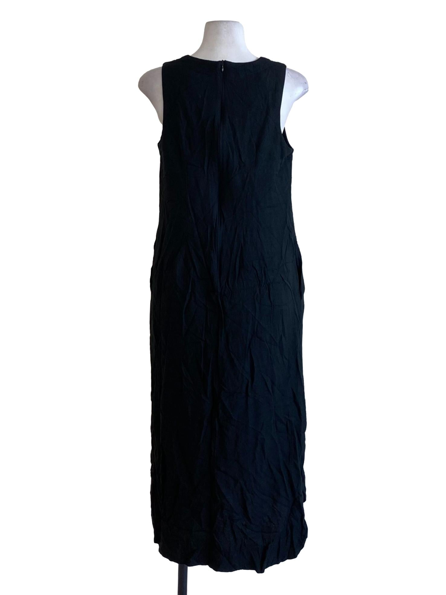 Ebony Black Round Neck Sleeveless Shift Dress