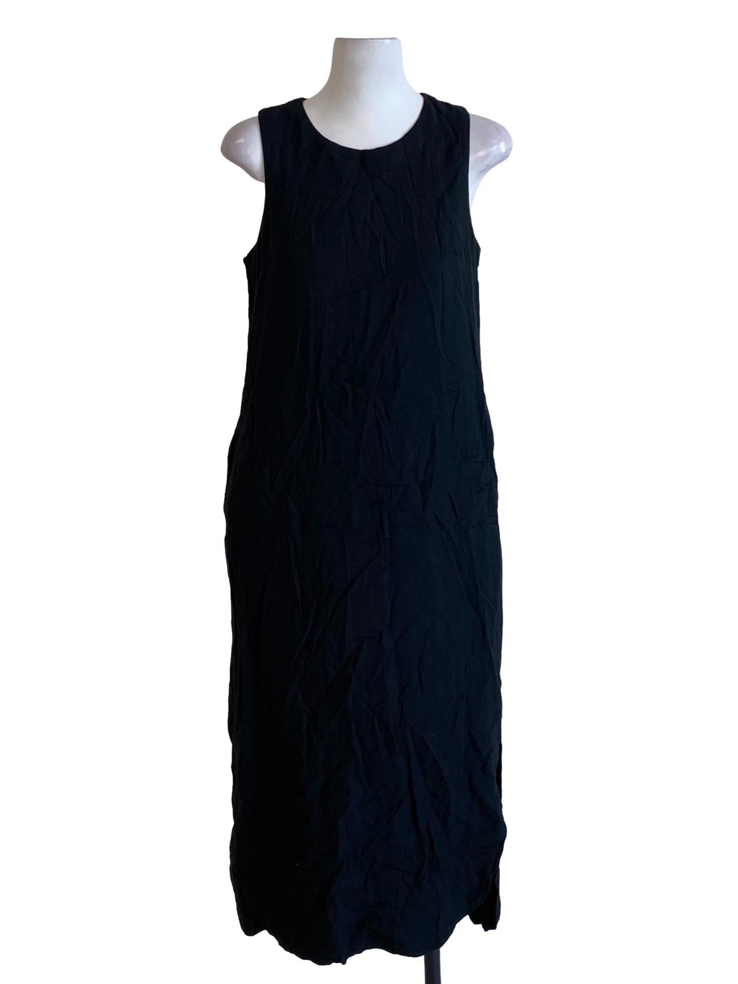 Ebony Black Round Neck Sleeveless Shift Dress