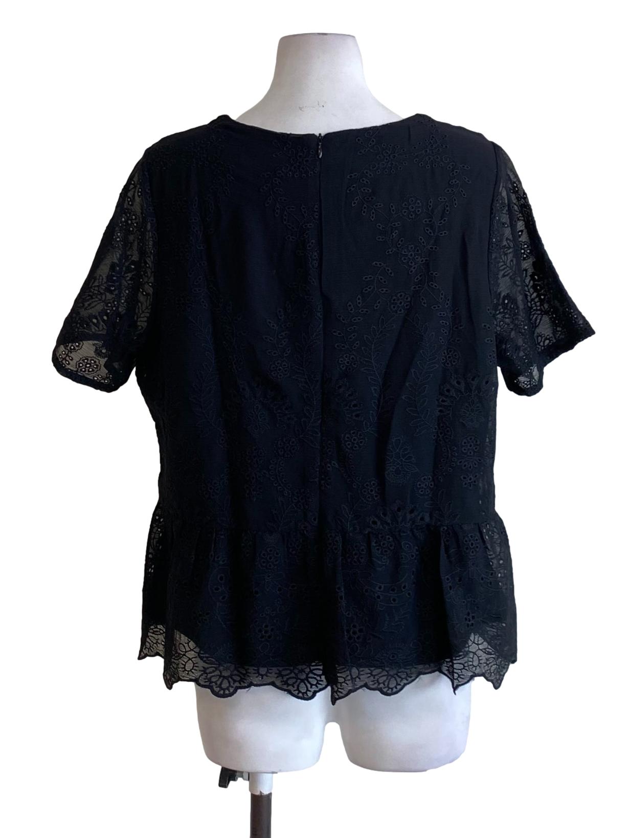 Rich Black Floral Lace Round Neck Mesh Peplum Top