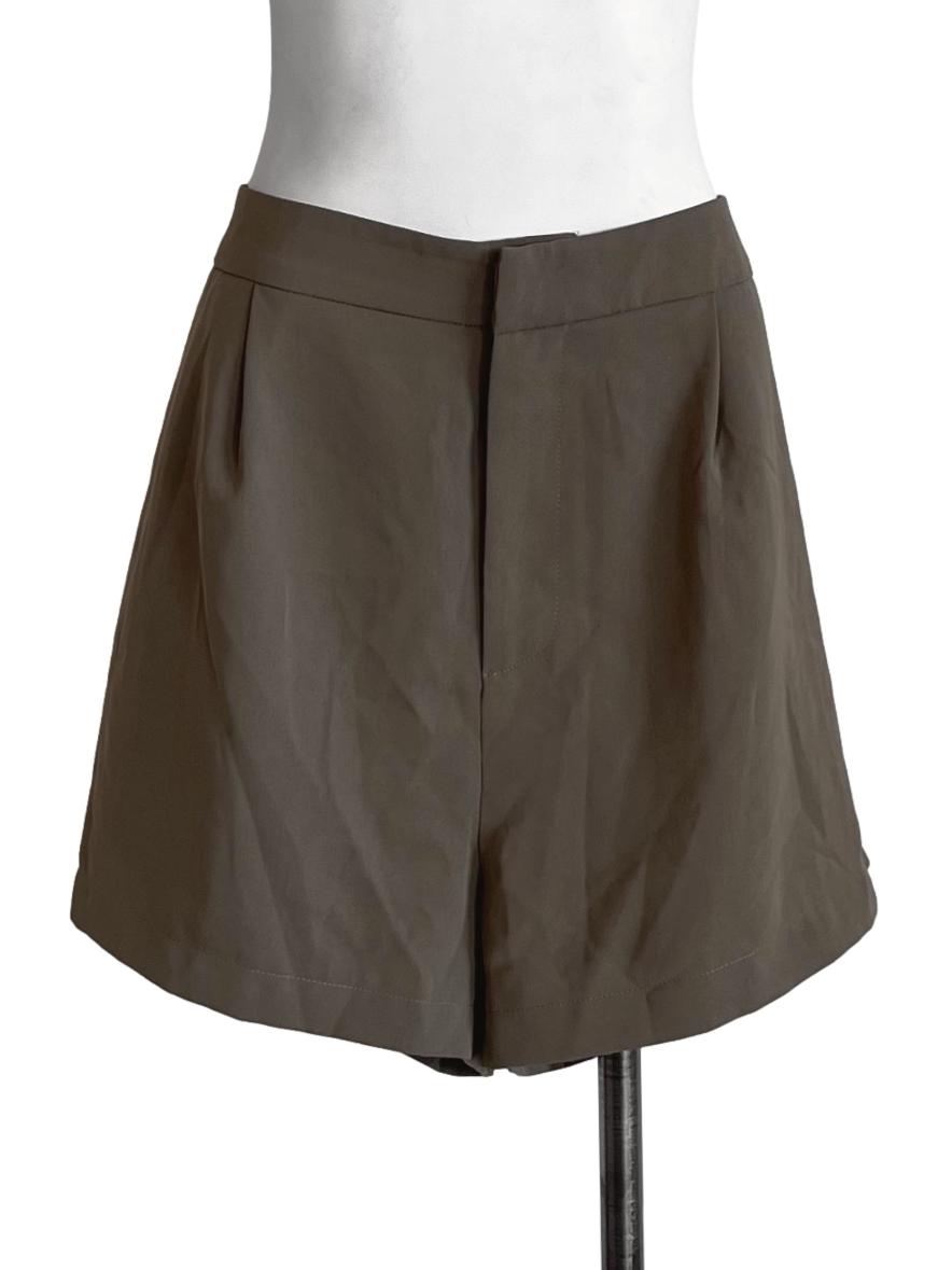 Moss Green Casual Short Pants