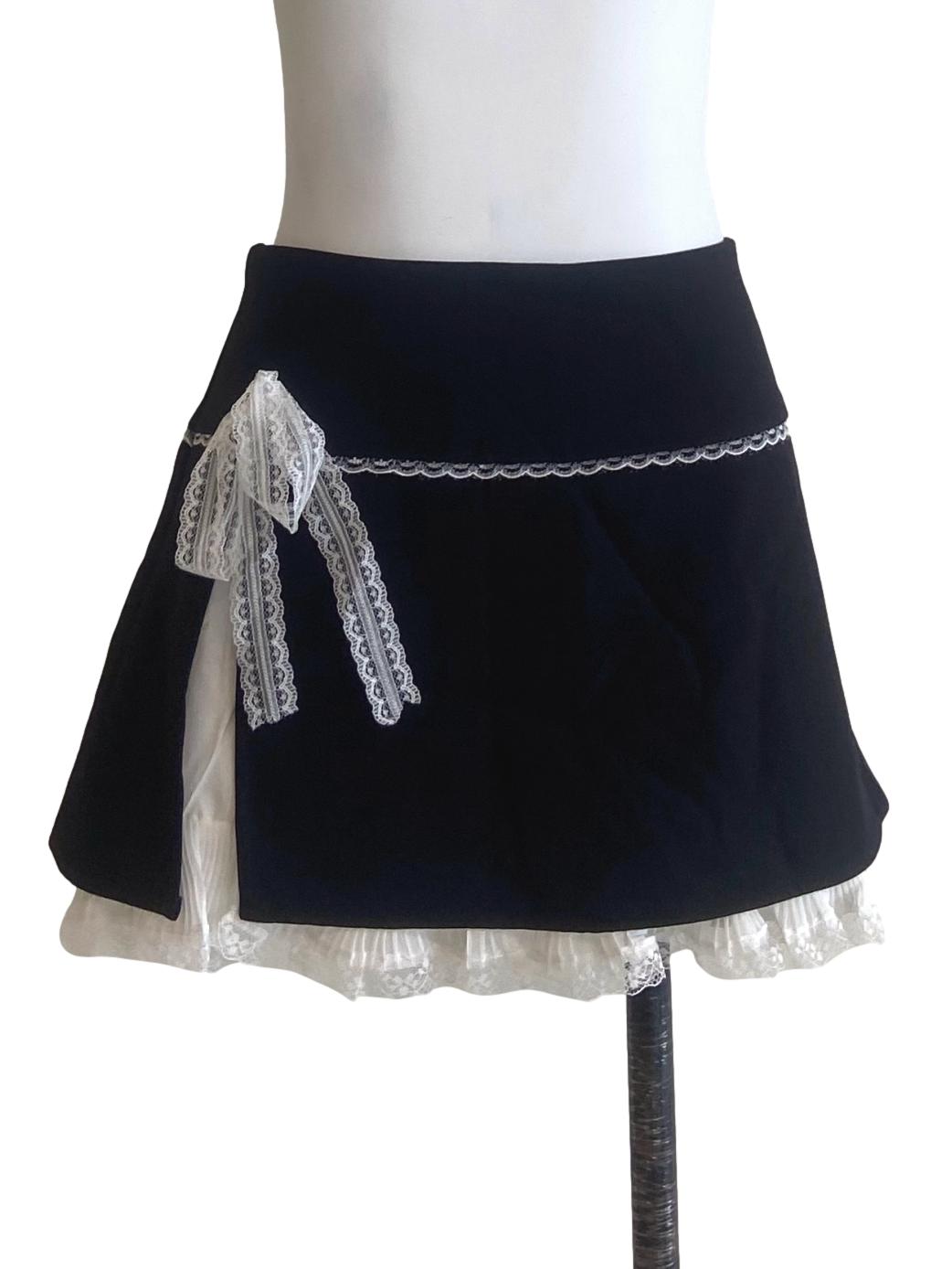 Black & Lace Slit Skirt