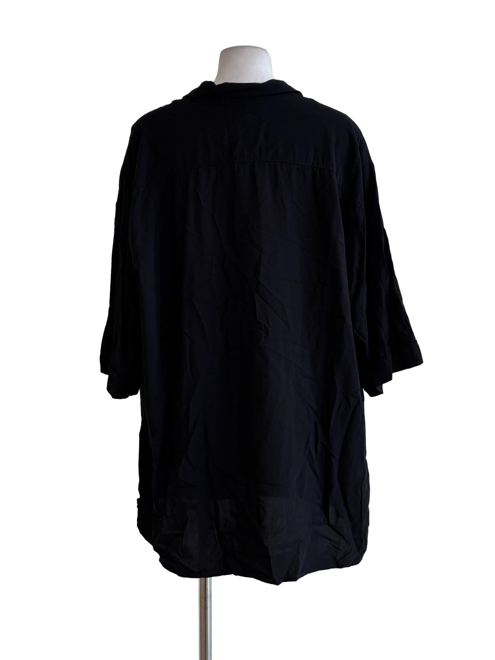 Black Buttoned Shirt