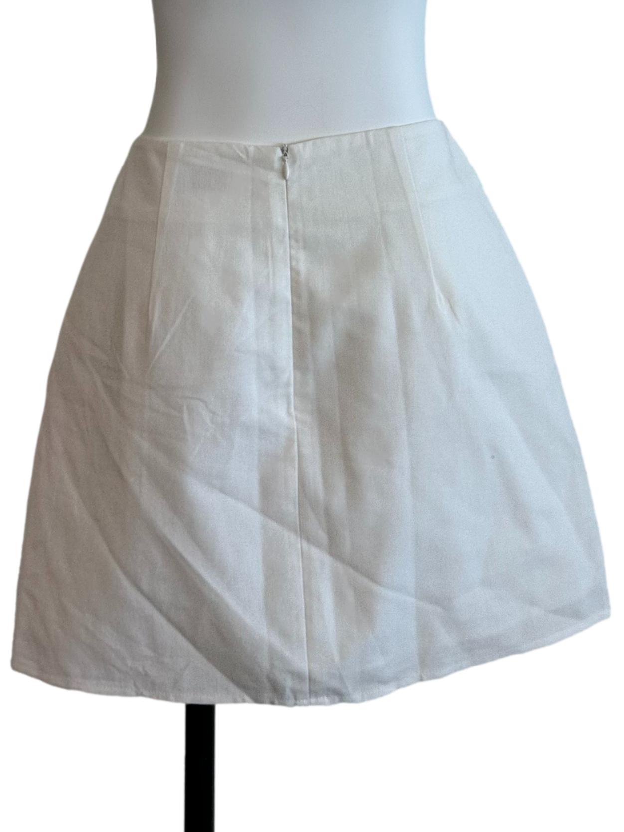 Pearl White Casual Plain Skorts