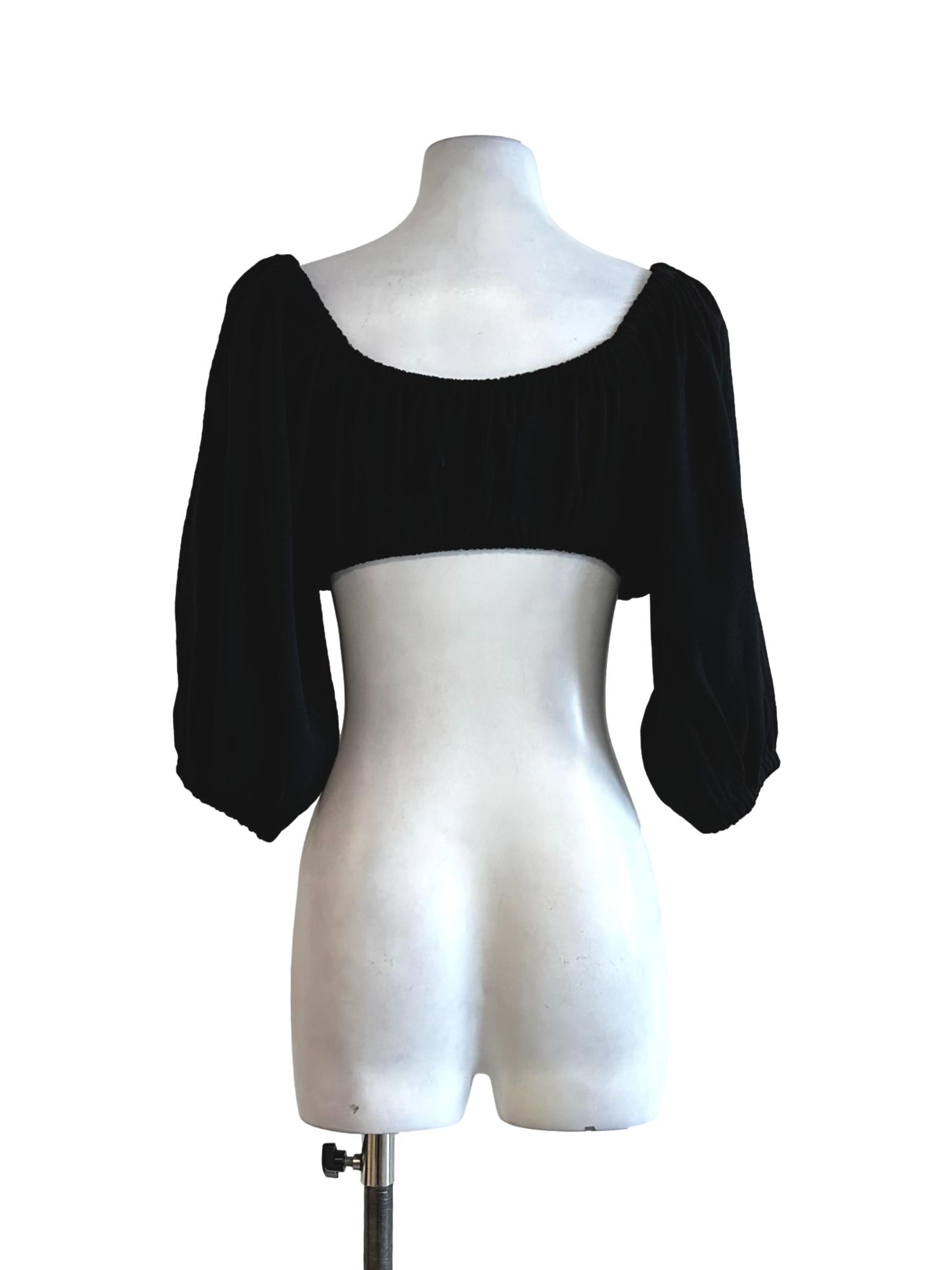Black Plain Cropped Top
