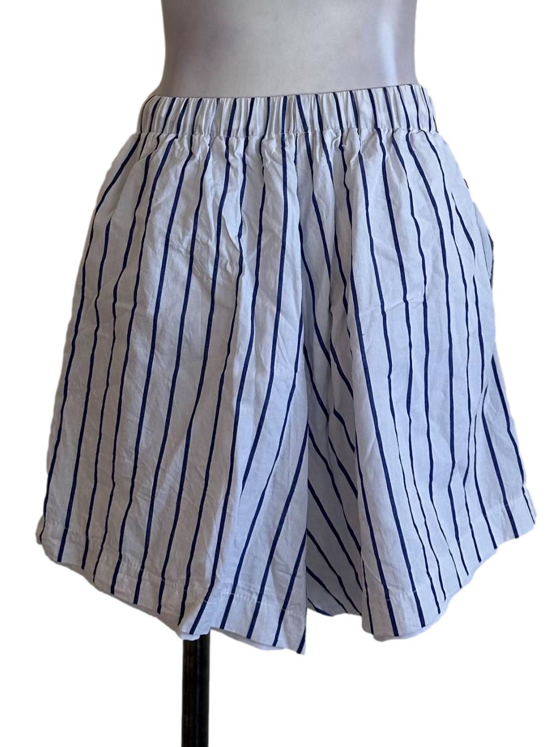 White Blue Stripe Elastic Waist Shorts
