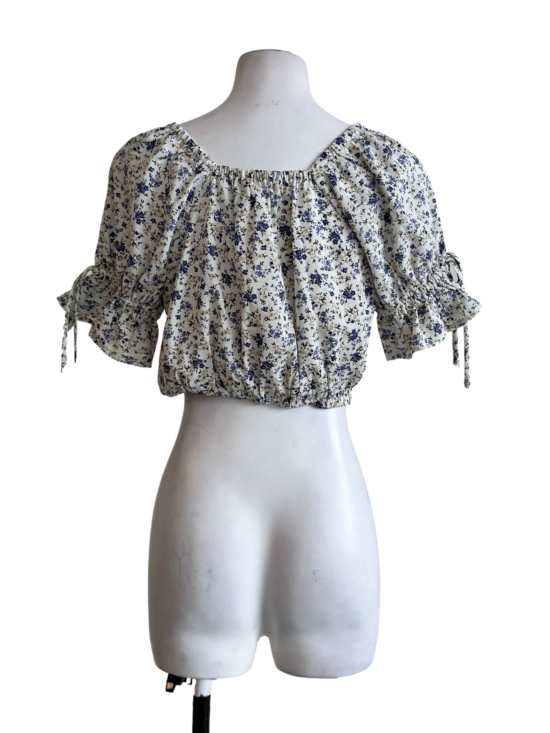 Alabaster White Flower Pattern Top