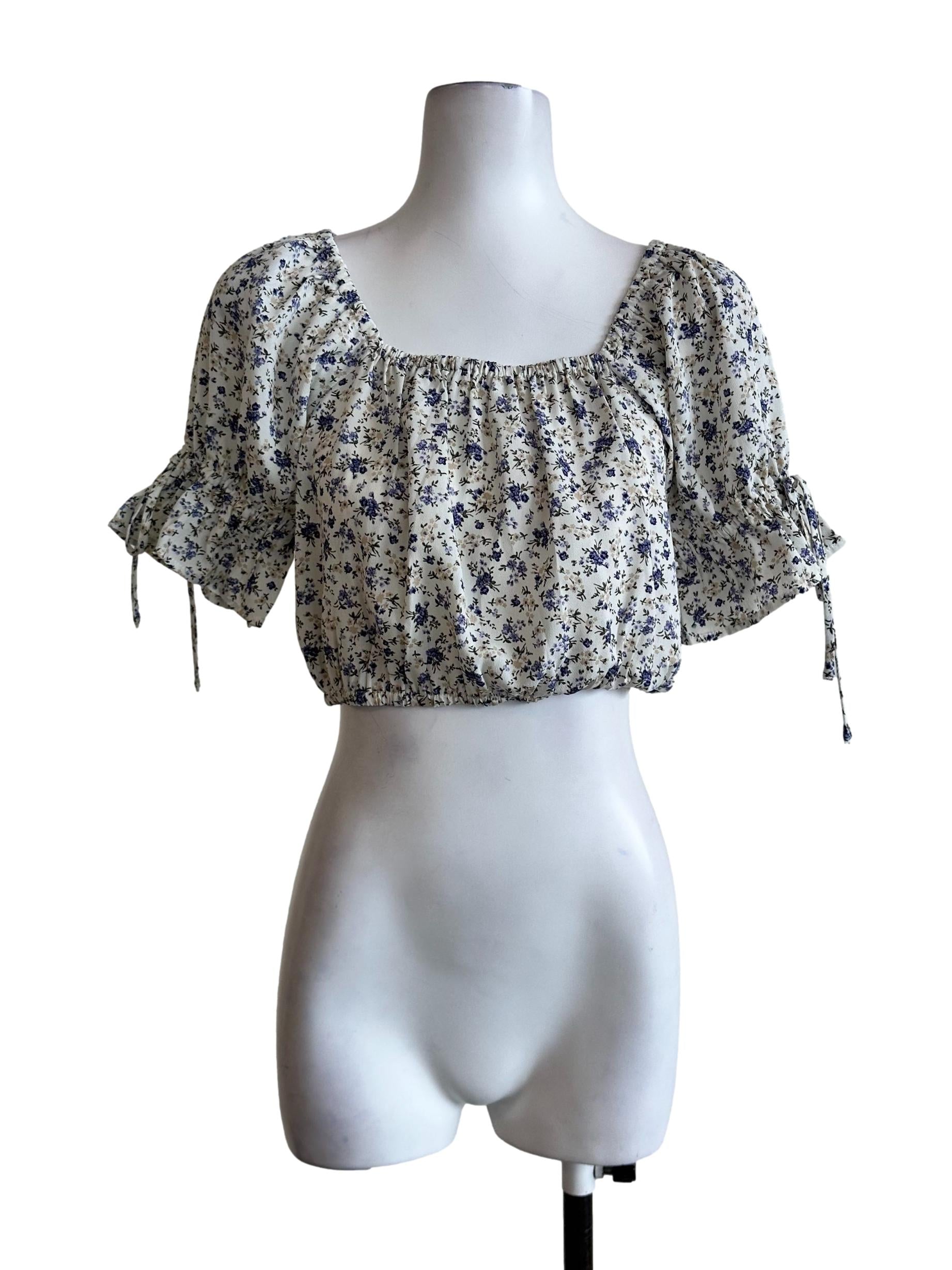 Alabaster White Flower Pattern Top
