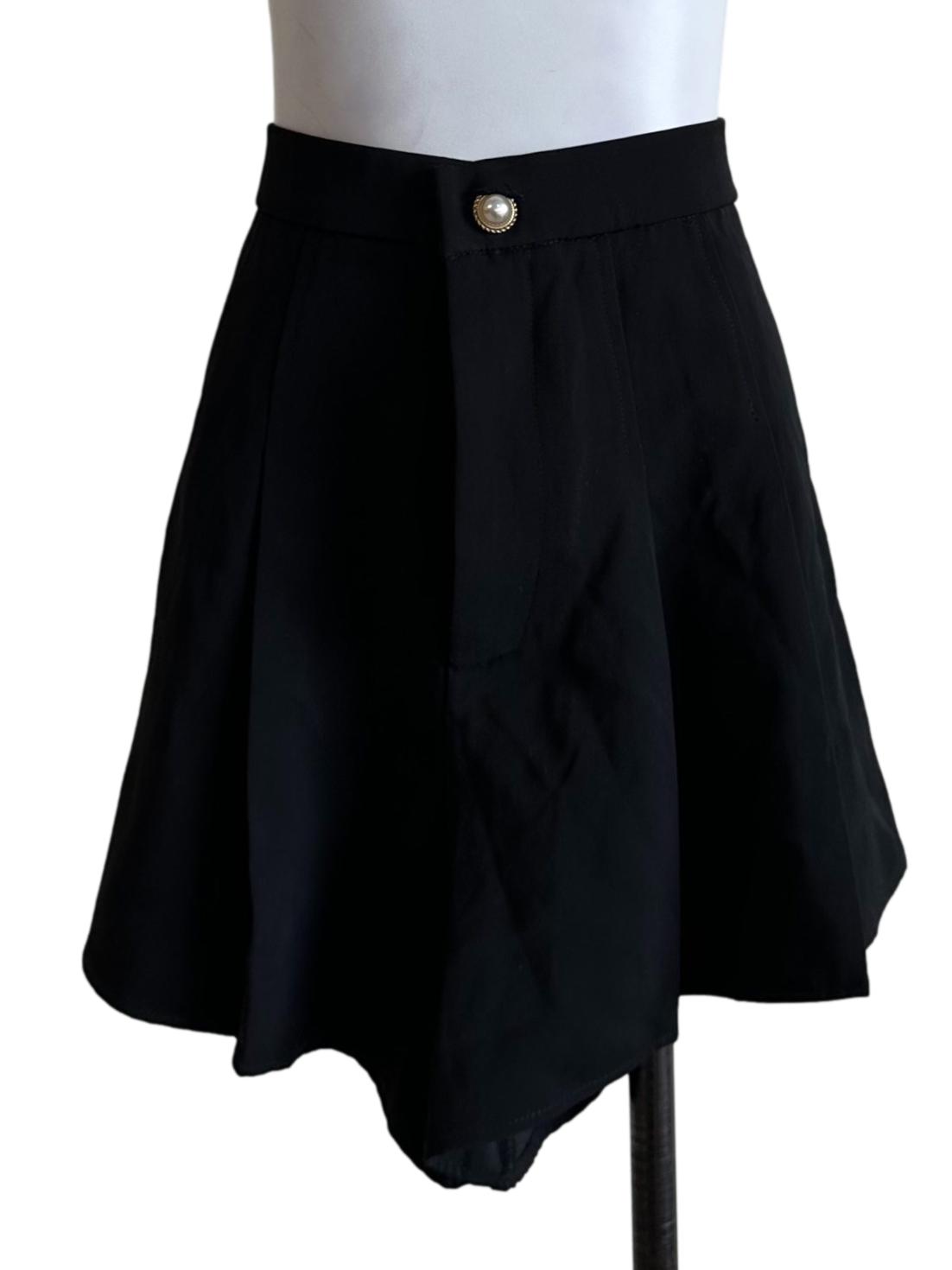 Black Pleated Short