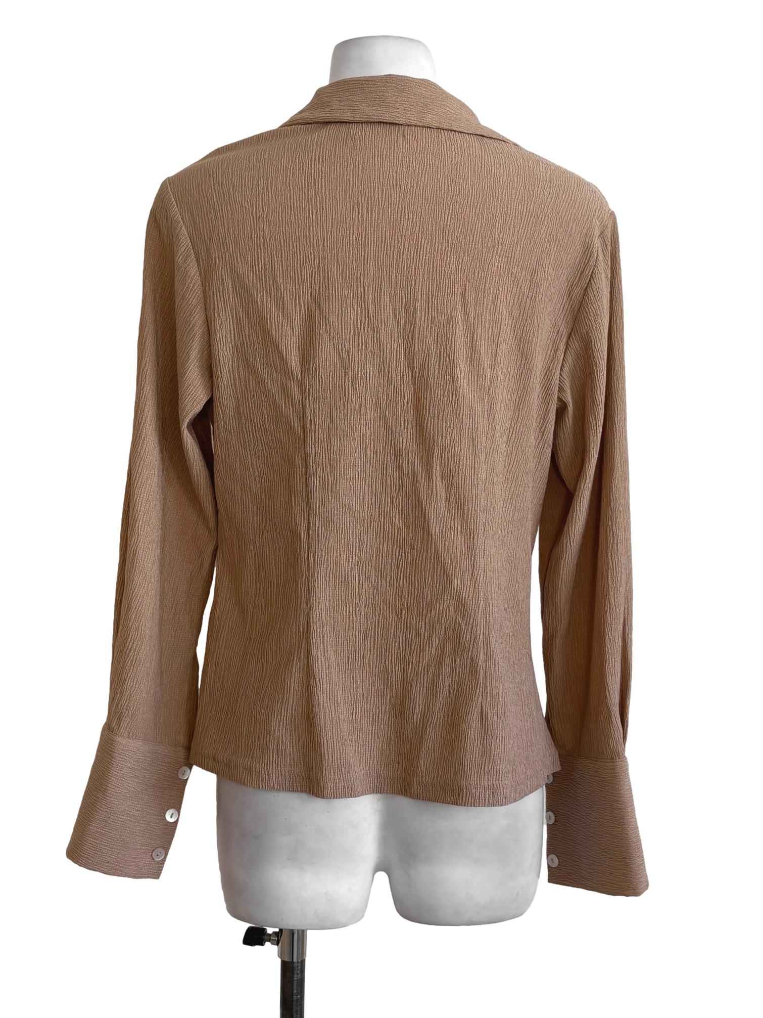Peanut Crinkled Front Knot Top
