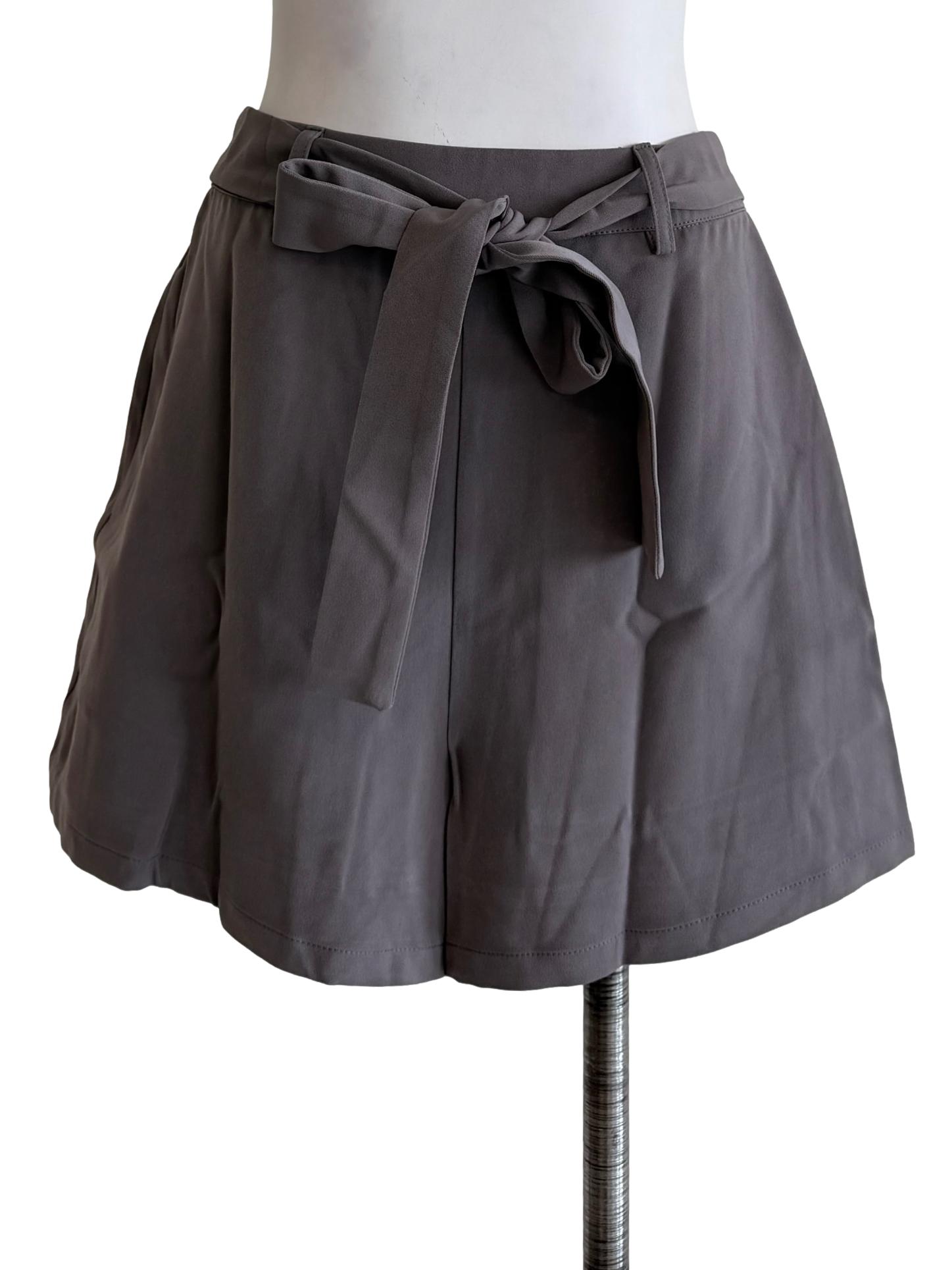 Grey Indy Tie Front Shorts