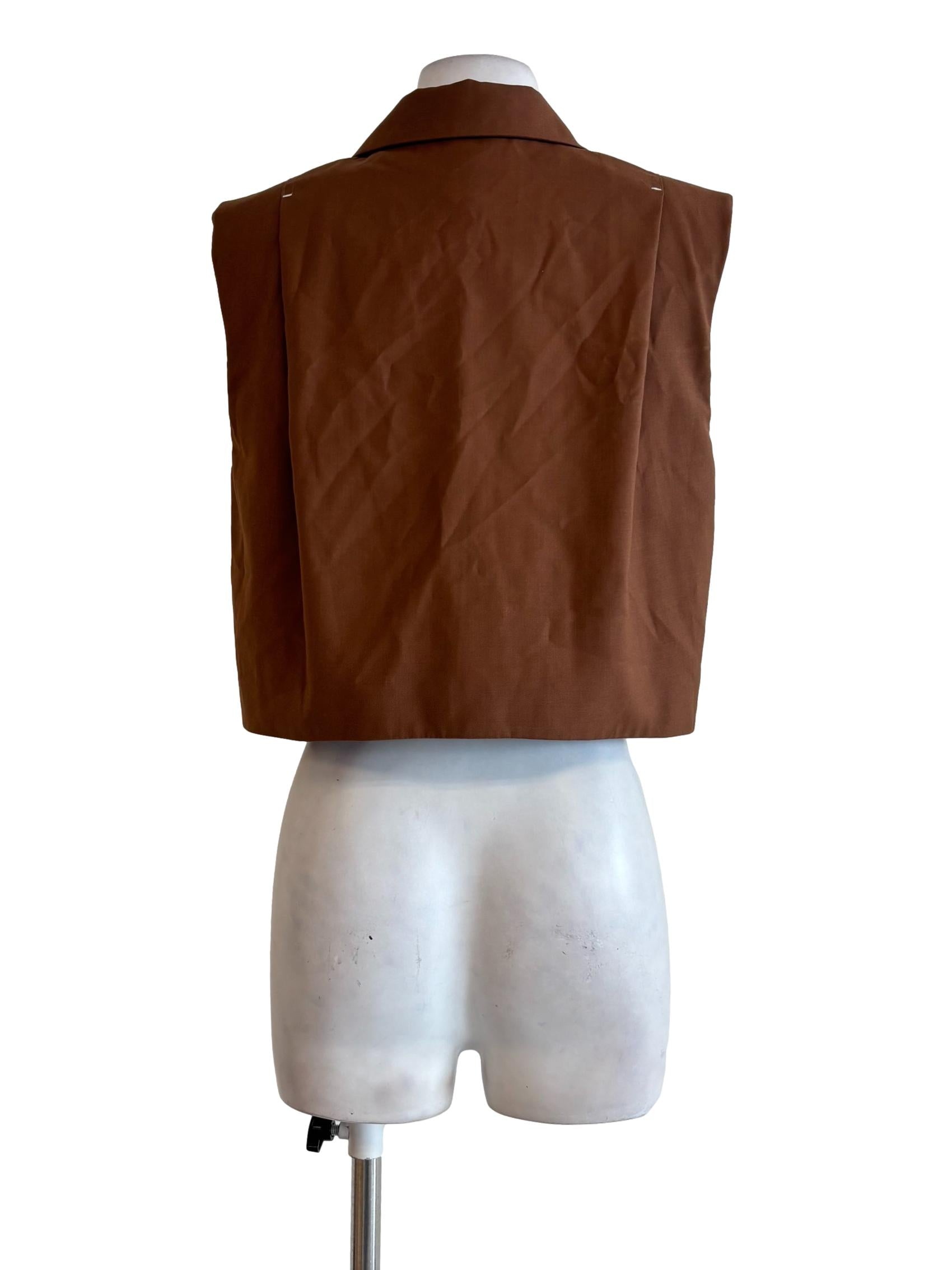 Mustang Collar Button Vest