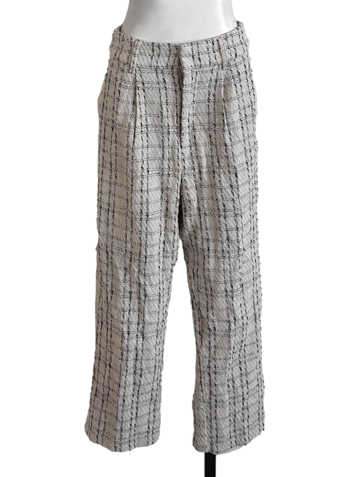 Off White Pattern Textured Pants LB