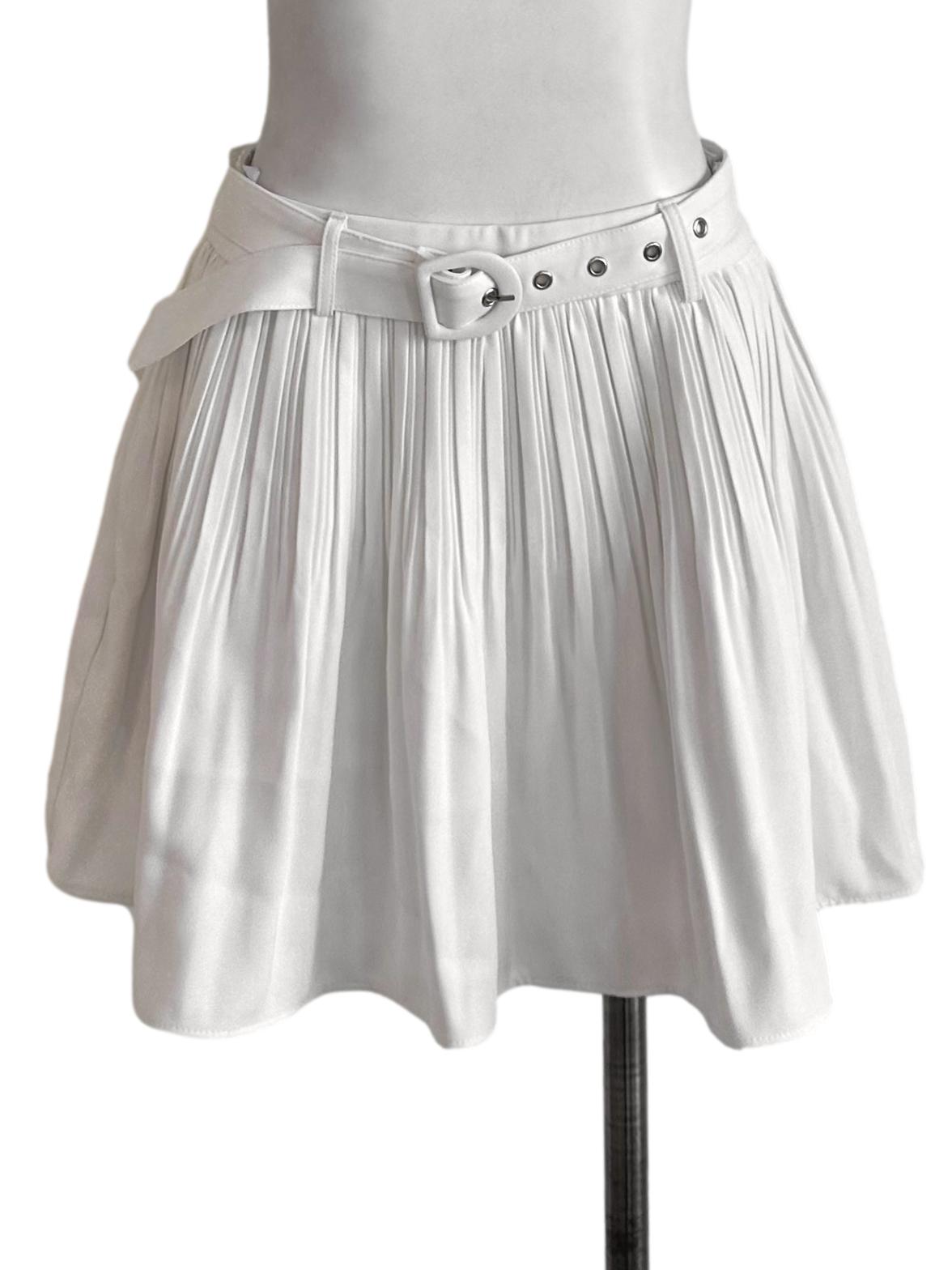 Off White Plain Pleated Skorts