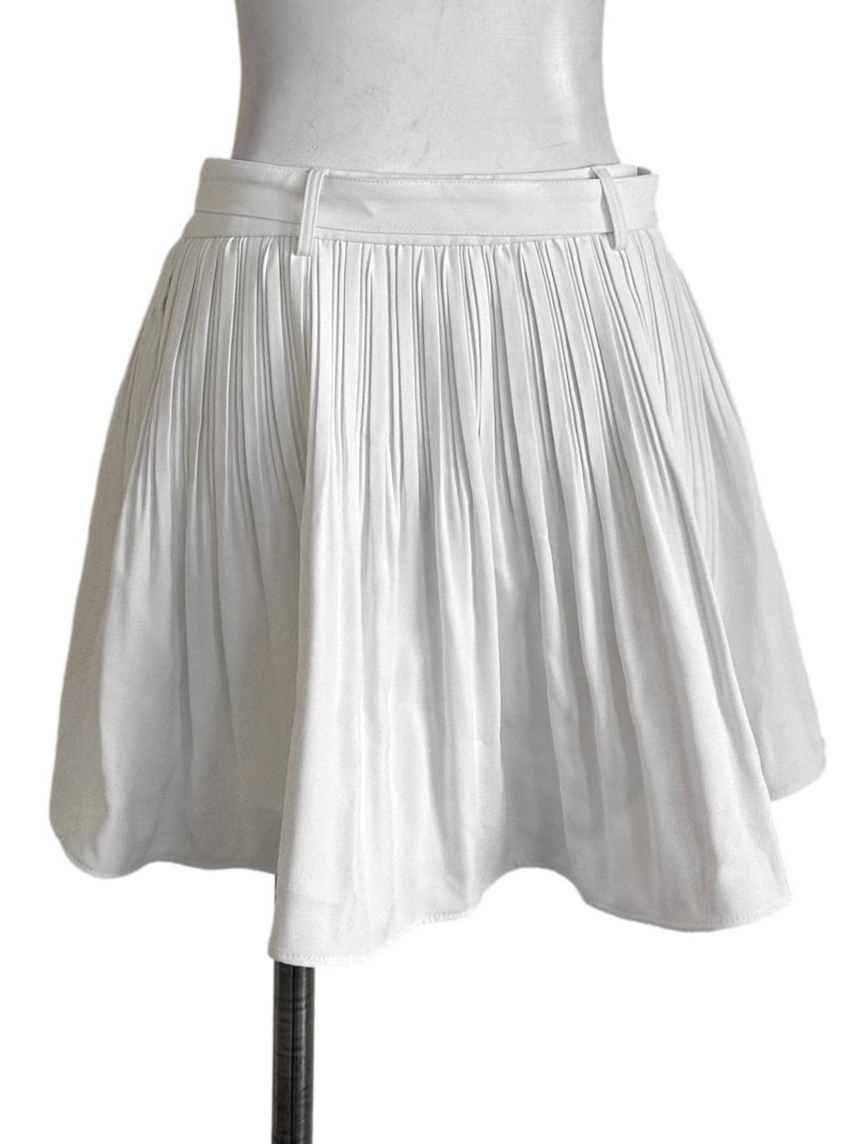 Off White Plain Pleated Skorts