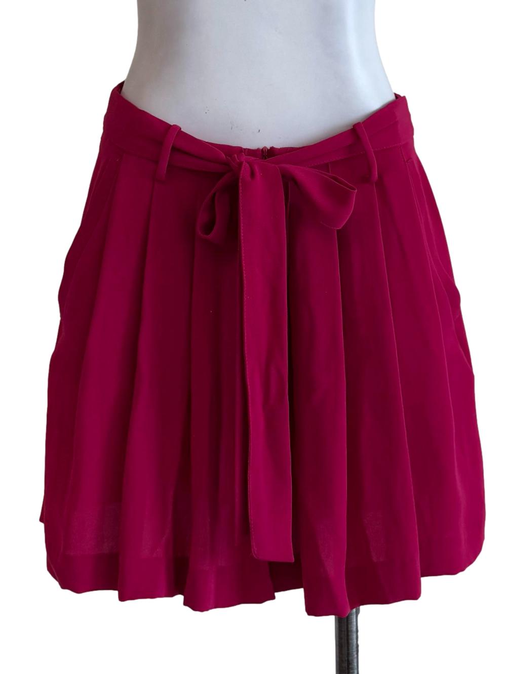 Fuschia Pleated Flowy Short Pants