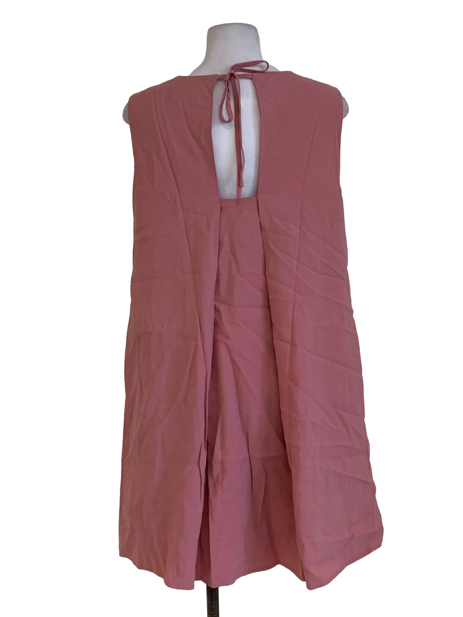 Rouge Pink Bateau Neckline Trapezoid Dress