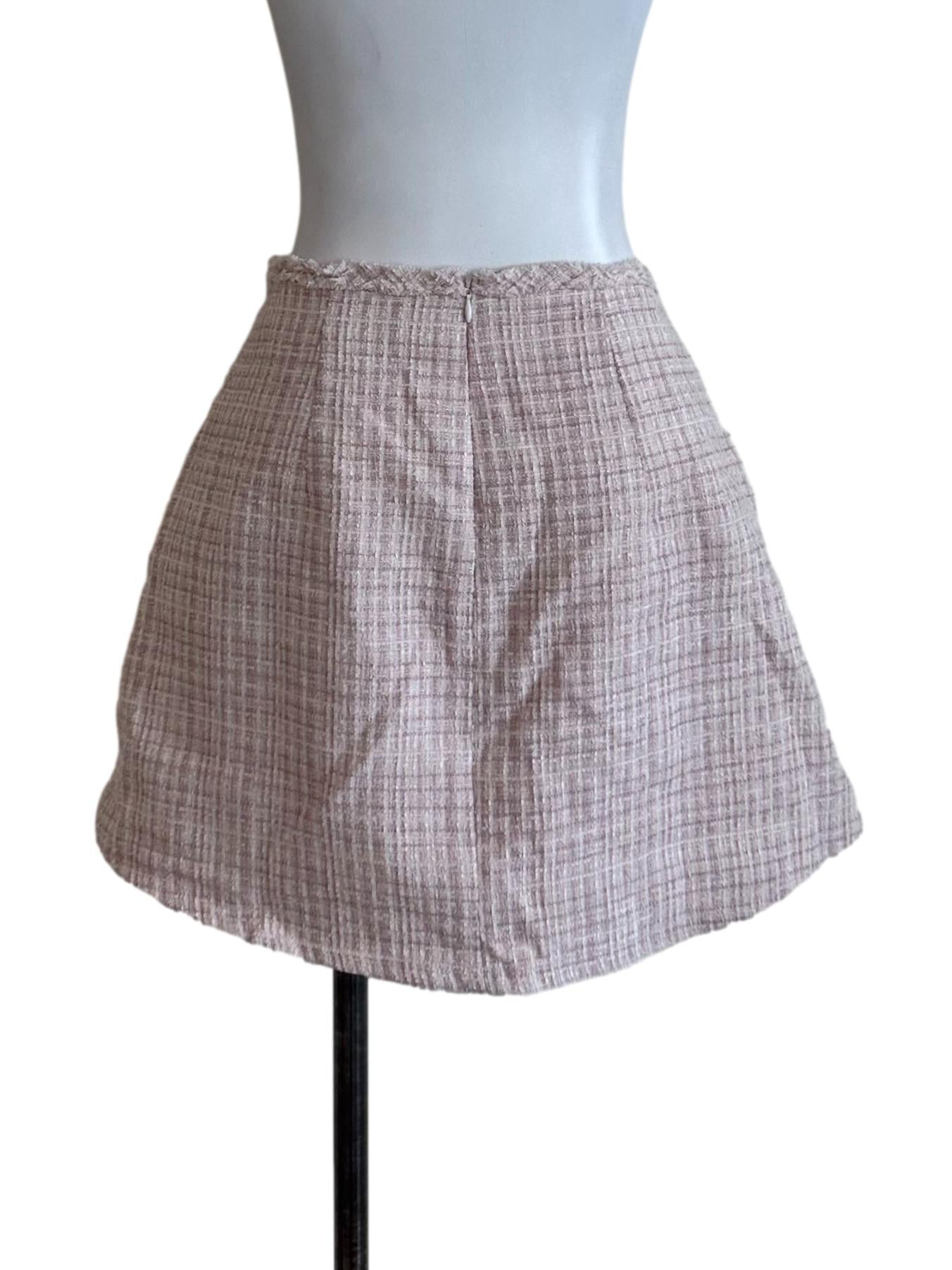 Light Pink Tweed Textured Button Skorts