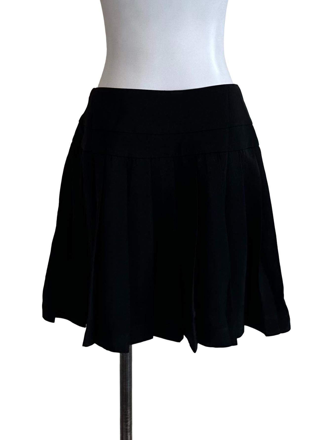 Raven Black Box Pleated Skorts