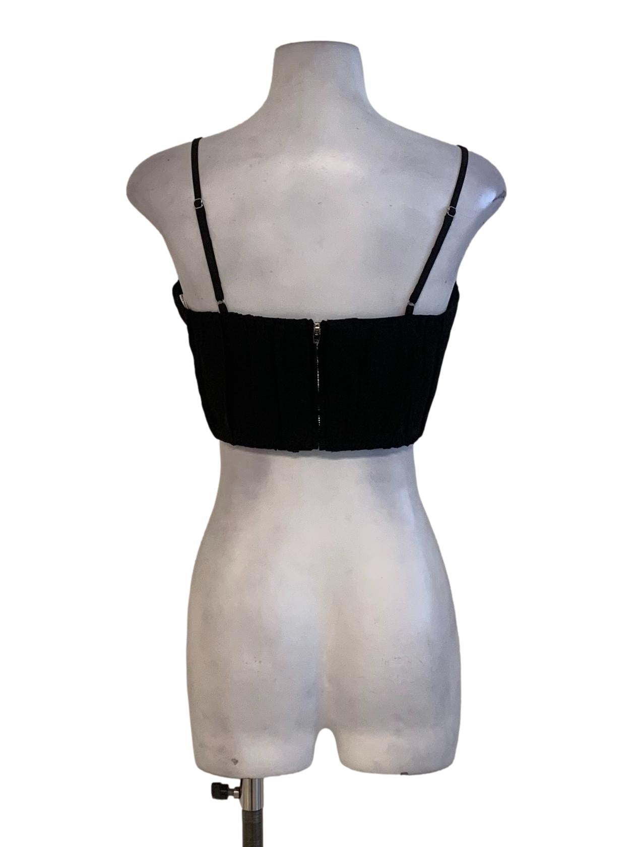 Black Sweetheart Neckline Cropped Top
