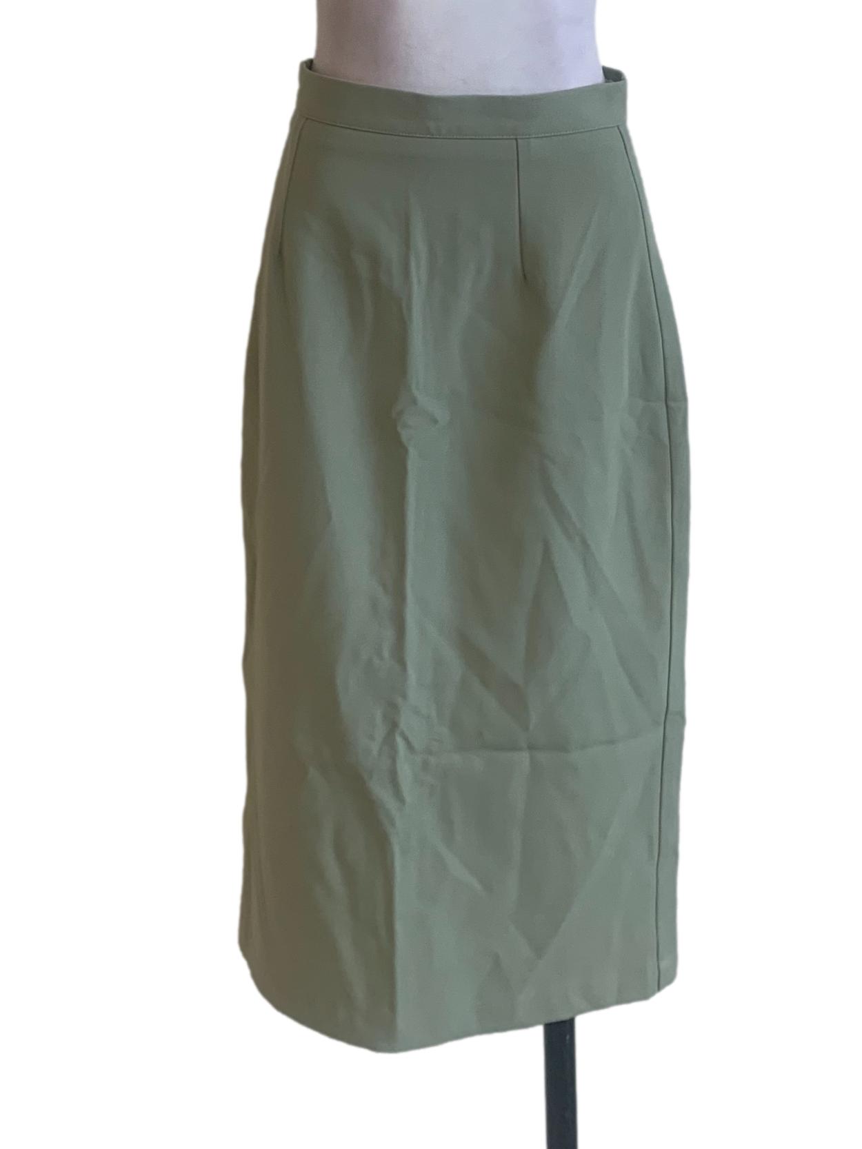 Pear High-Waisted Pencil Skirt