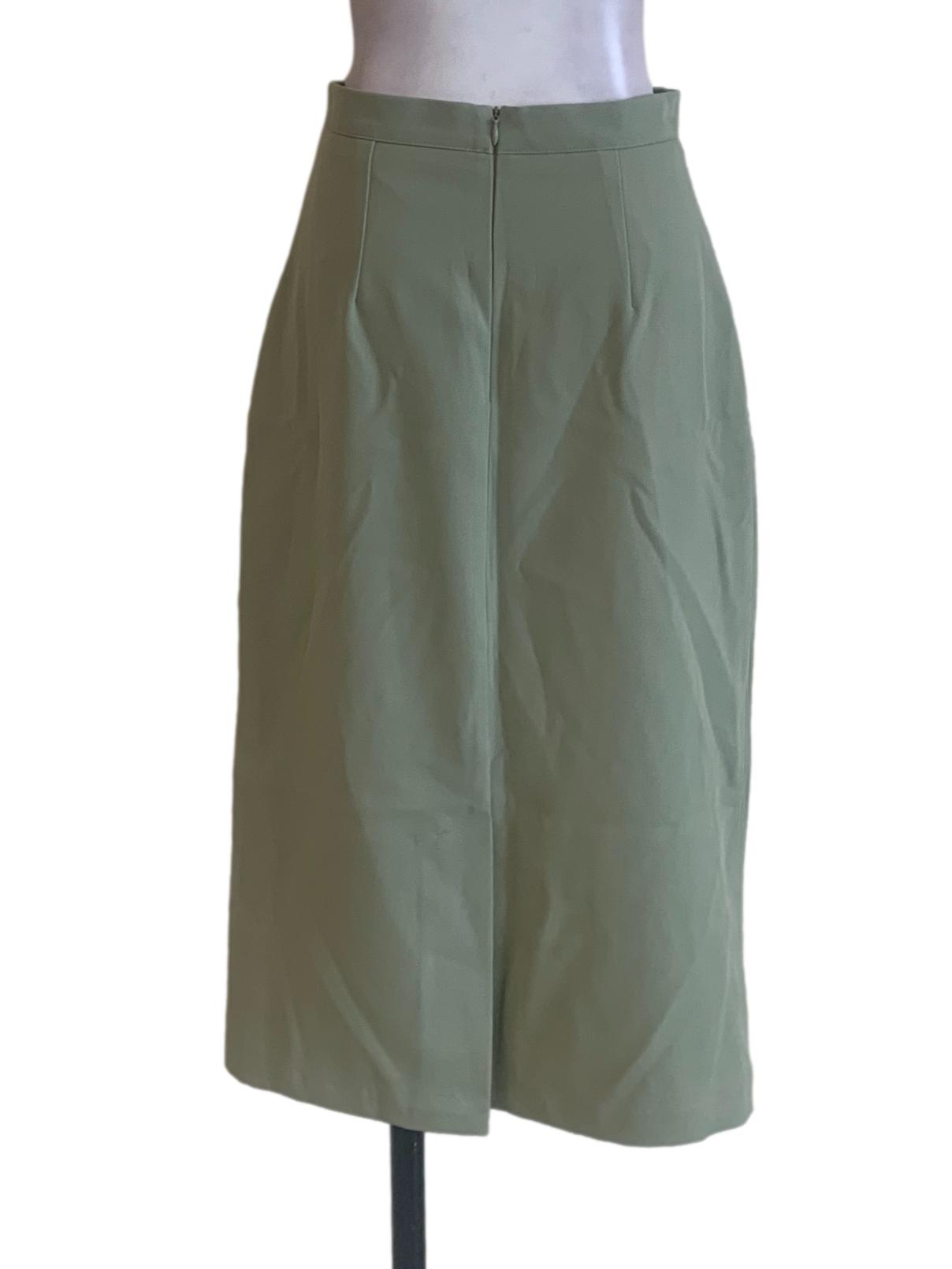 Pear High-Waisted Pencil Skirt