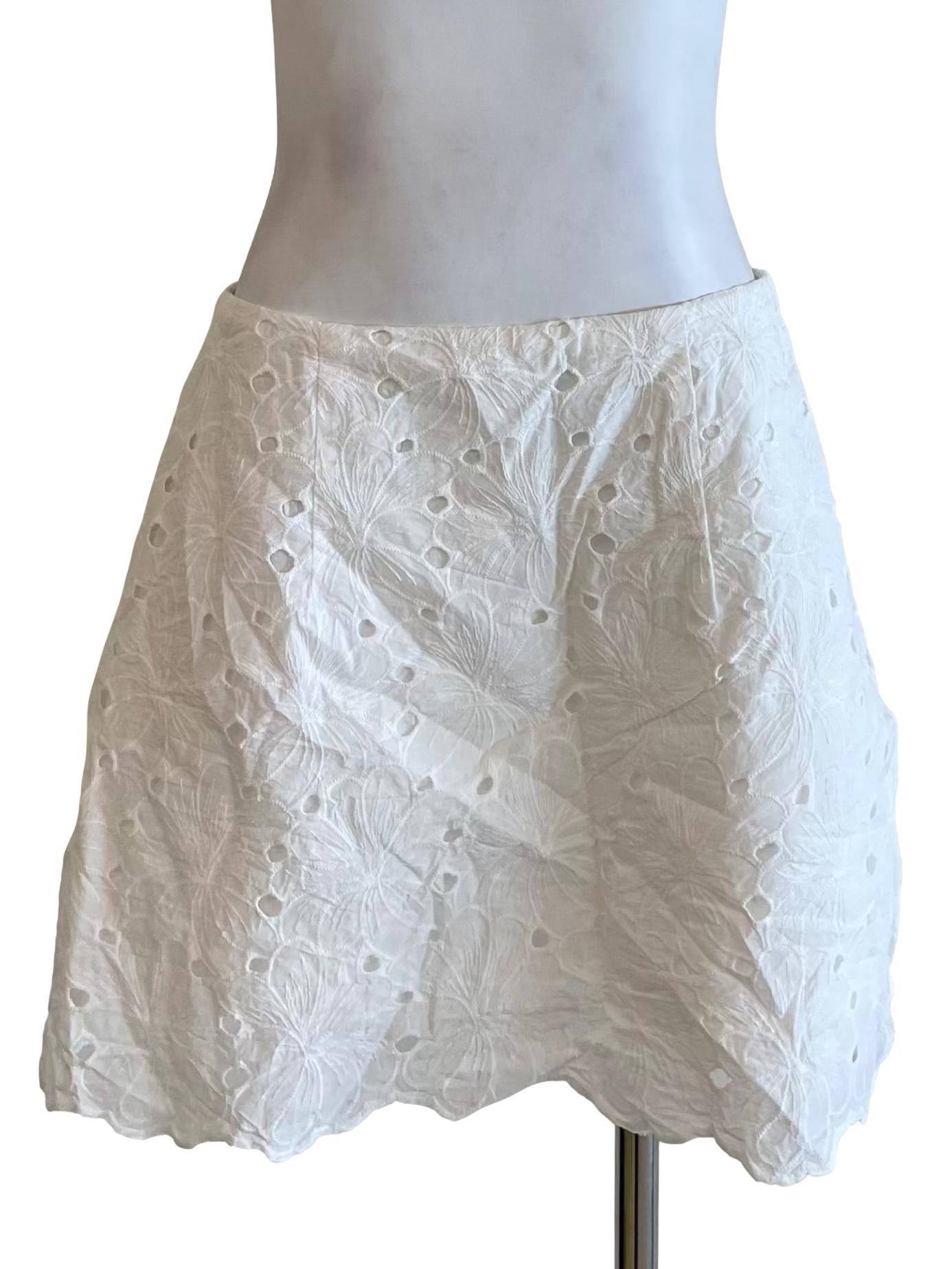 White Embroidery Mini Skirt