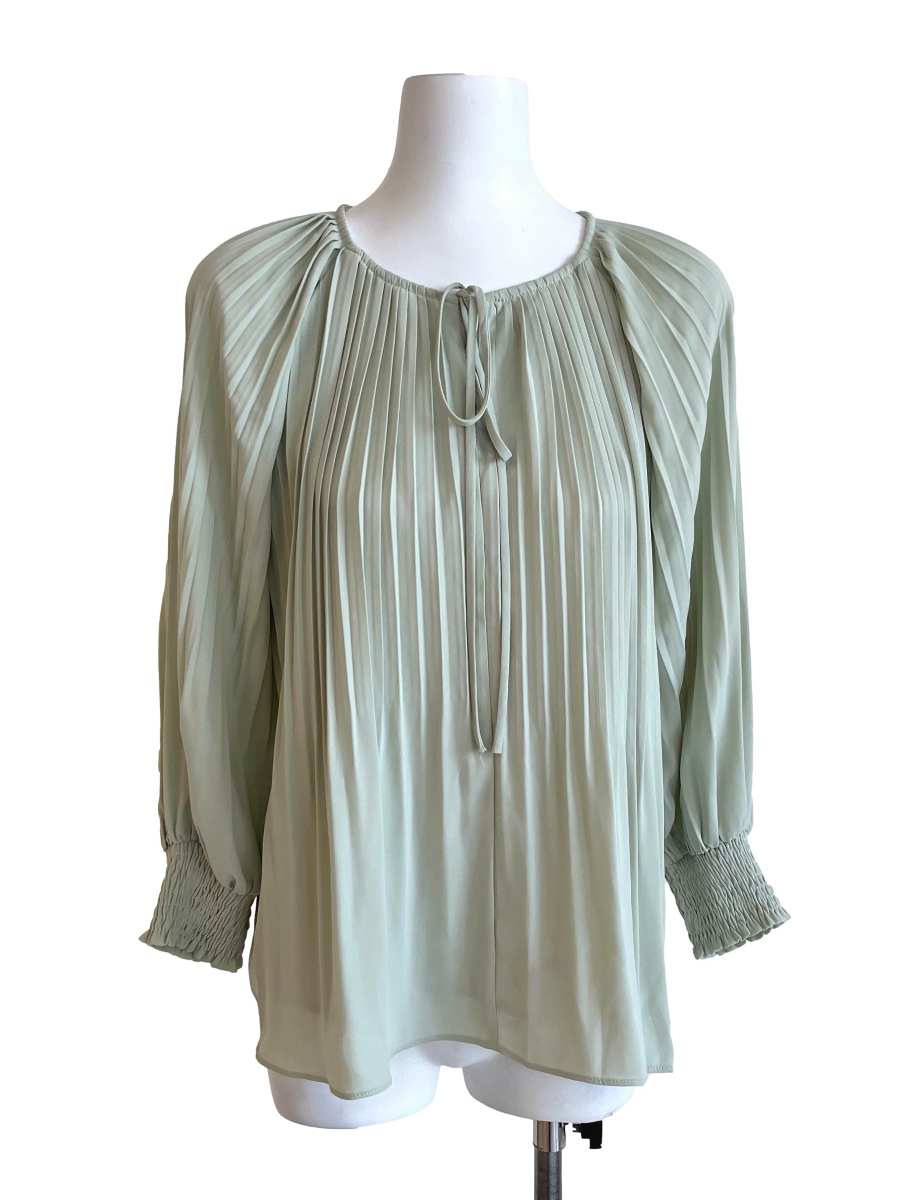 Sage Green Relaxing Pleated Blouses TCL
