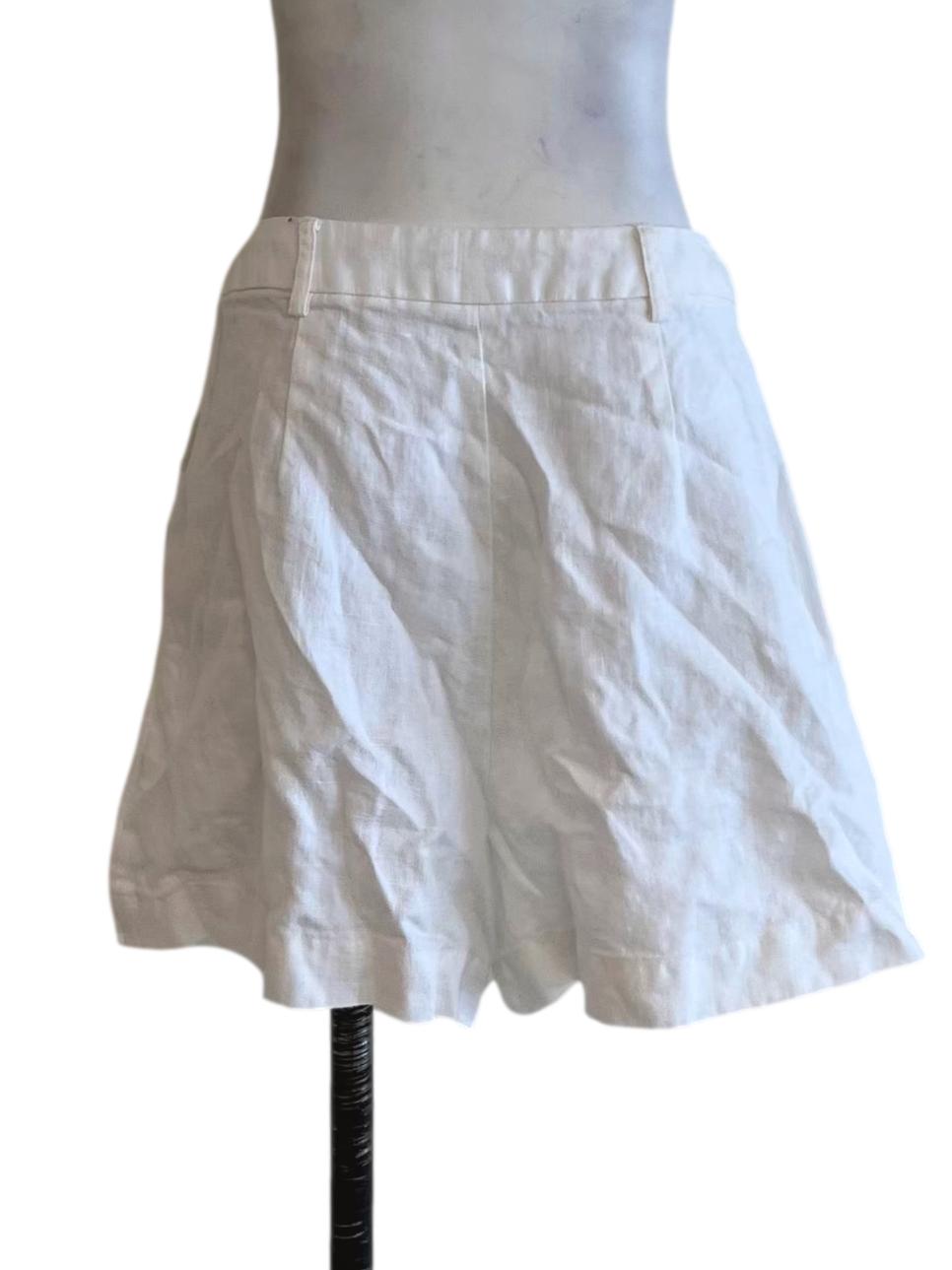 White High-Waisted Casual Shorts