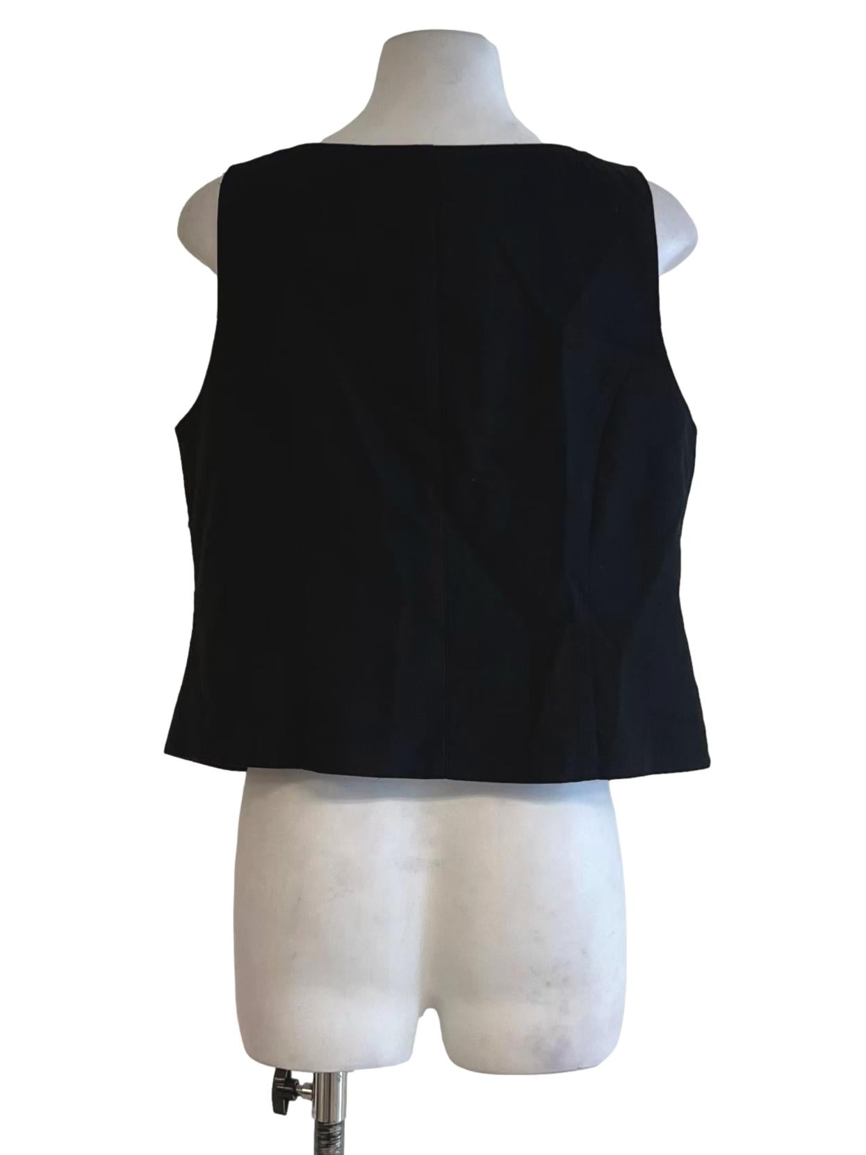Black Square Neckline Sleeveless Top