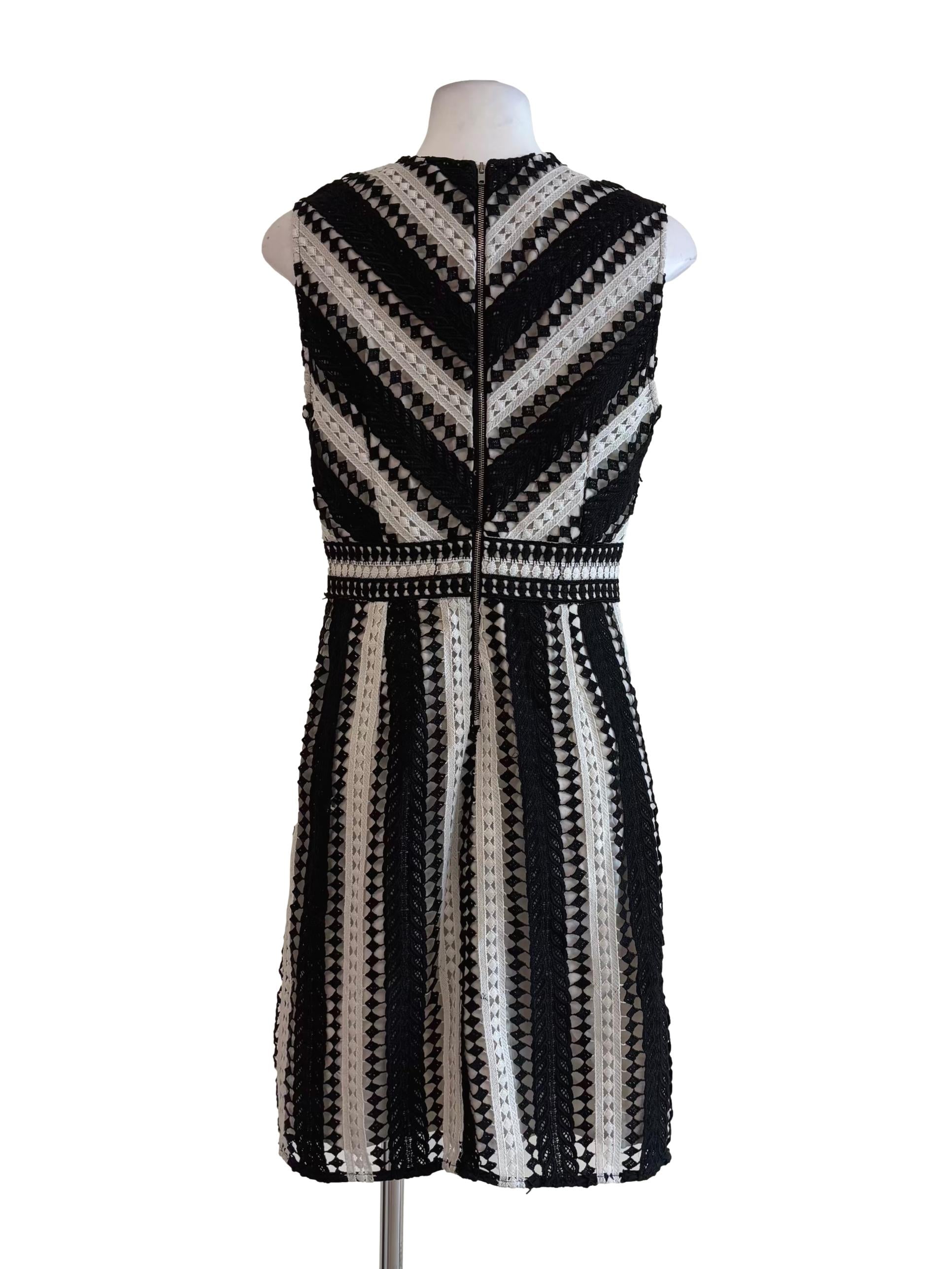 Black And White Sleeveless Knit Dress