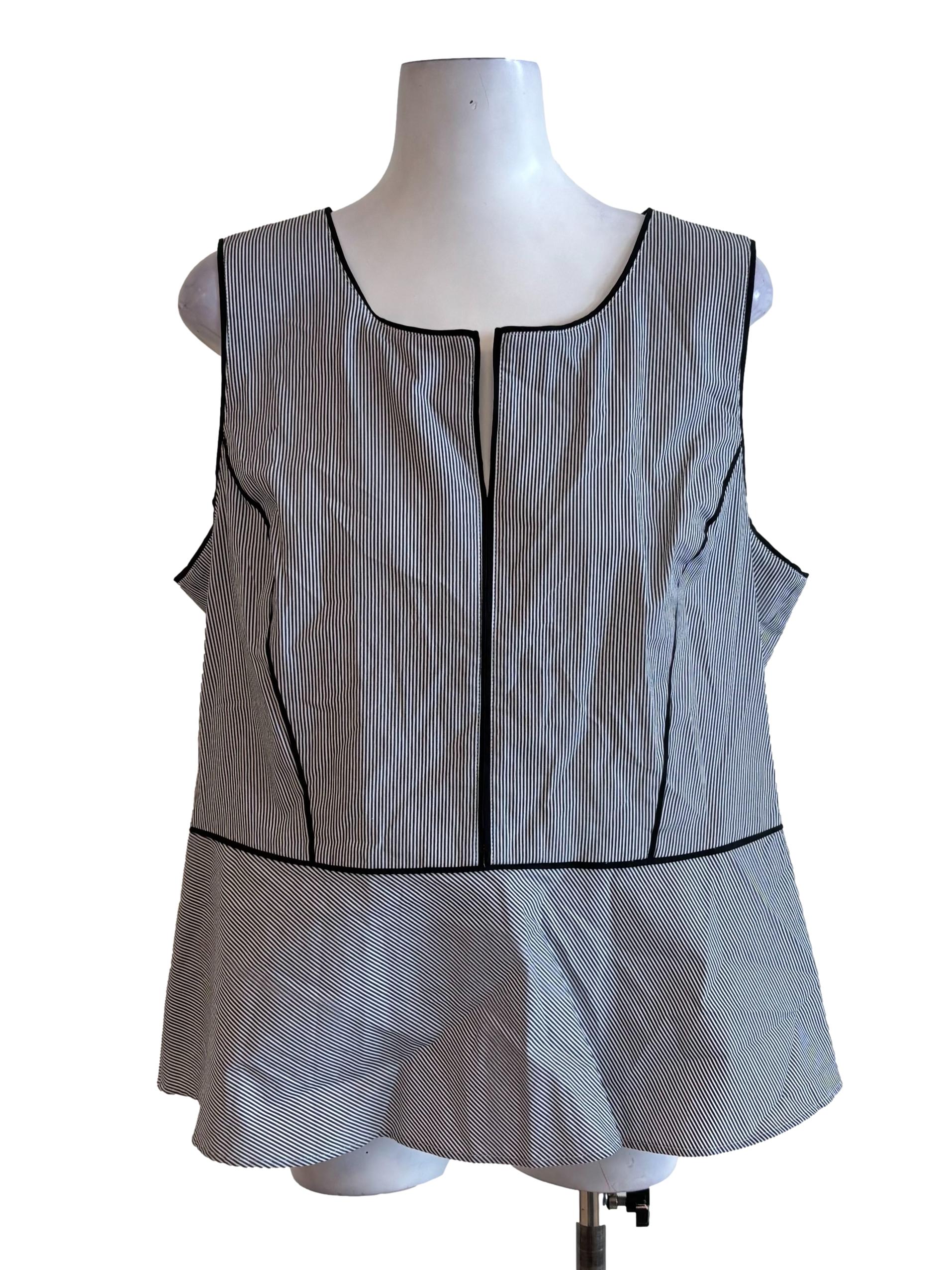 Black And White Stripes Structured Top