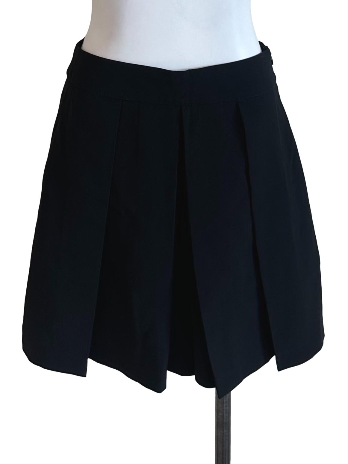 Raven Black Knife Pleated Shorts