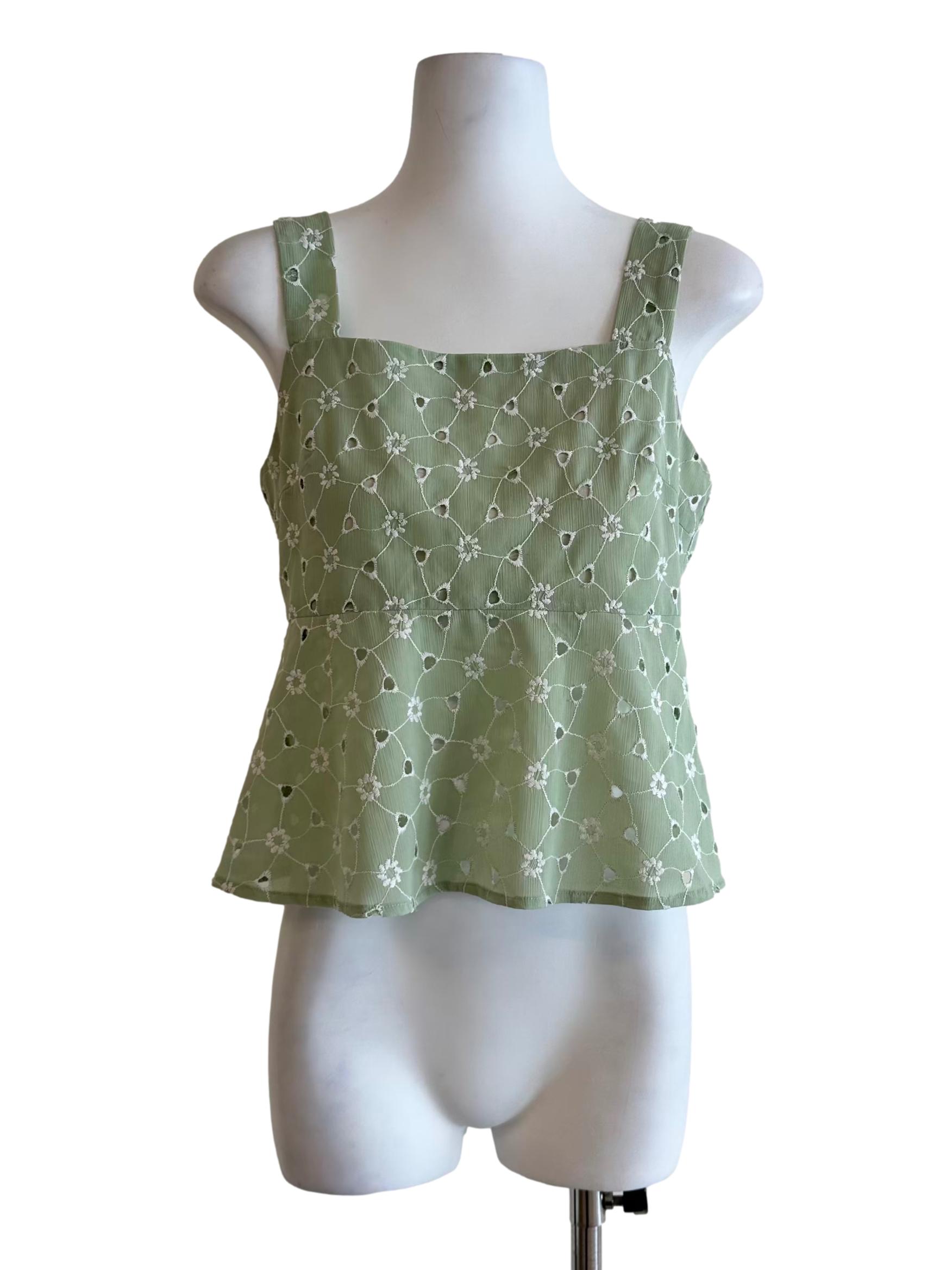 Light Green Embroidery Pattern Sleeveless Top