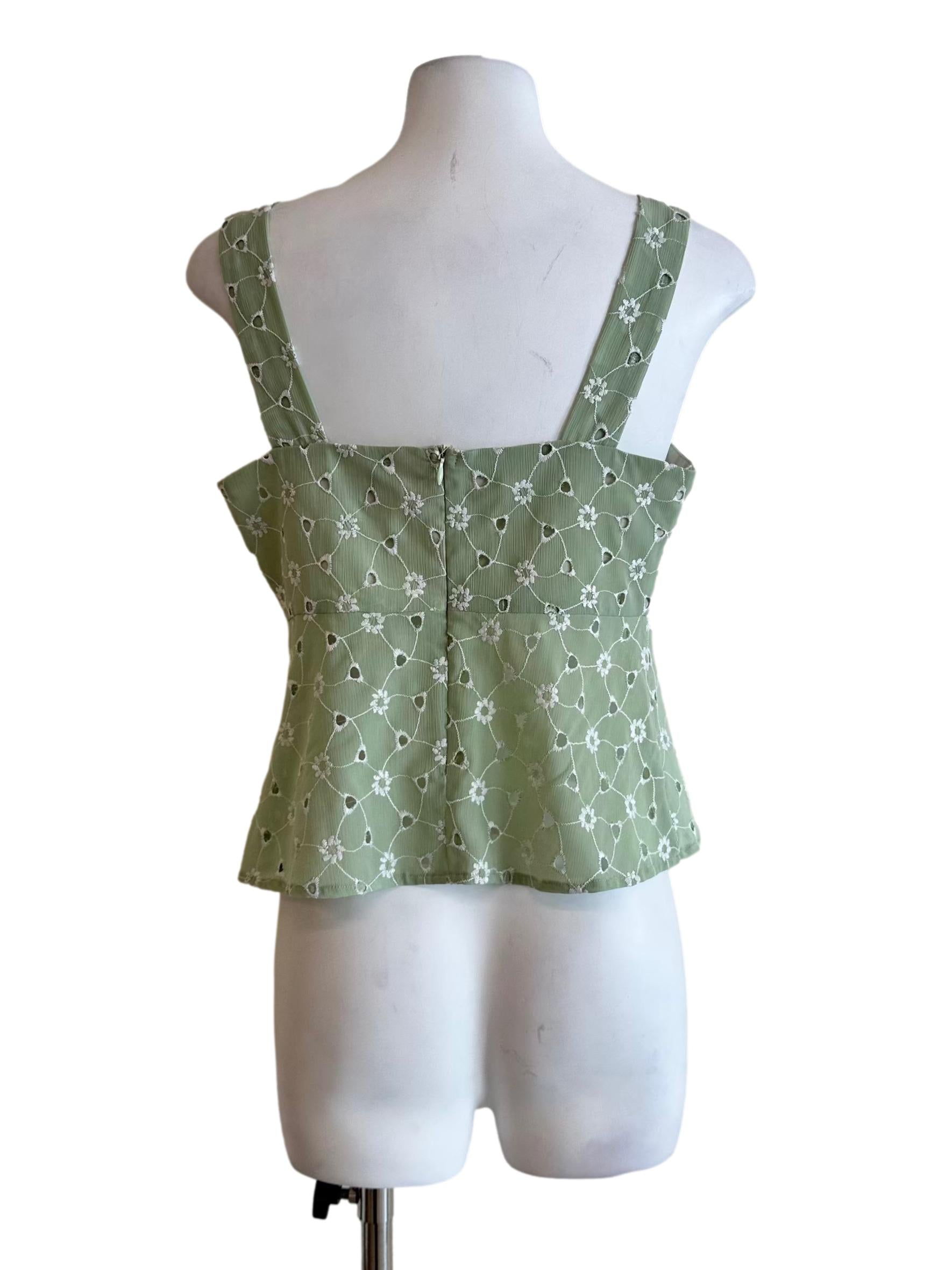 Light Green Embroidery Pattern Sleeveless Top