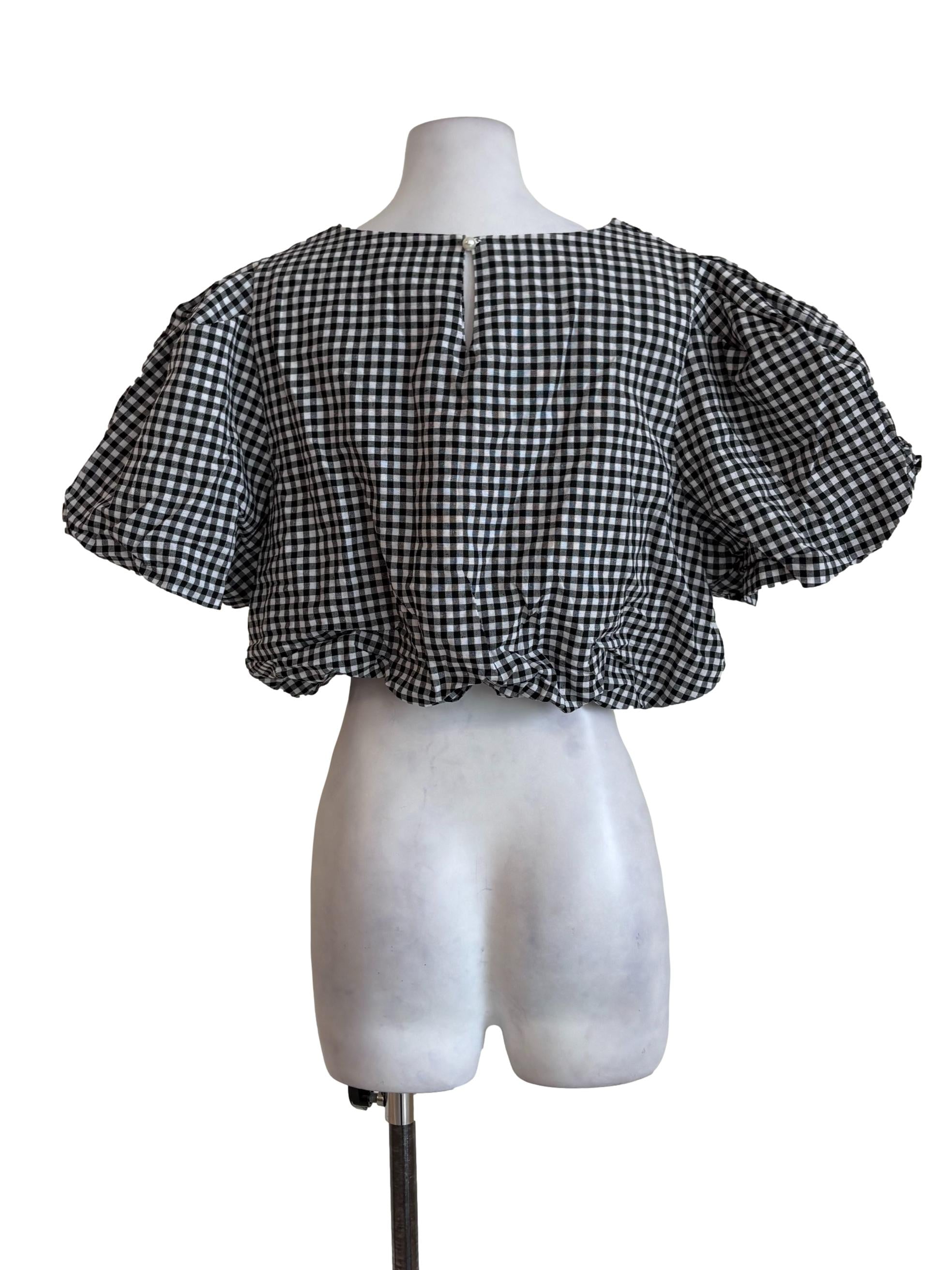 Black Gingham Puffed Sleeves Crop Top
