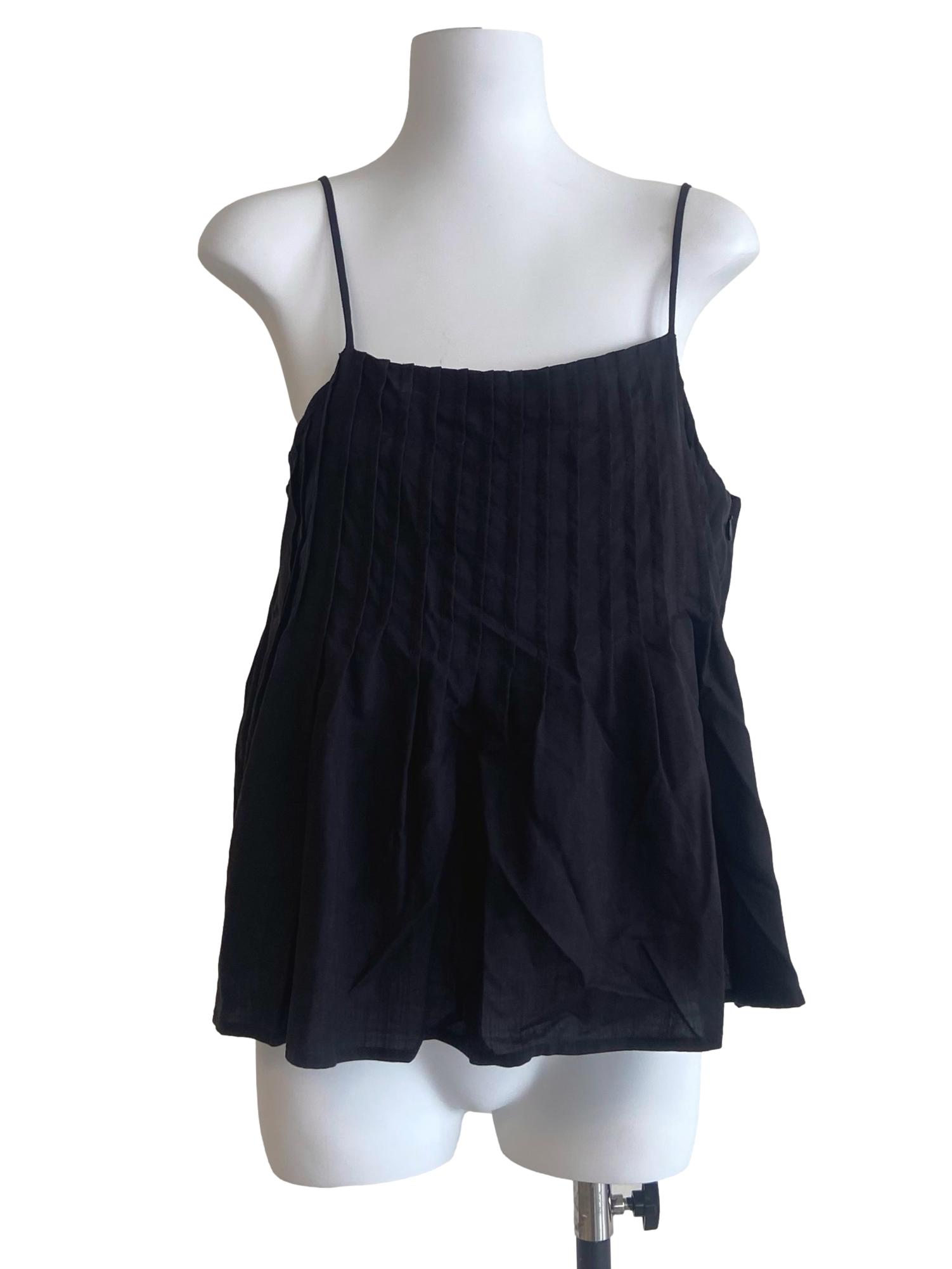 Black Sleeveless Pleated Top