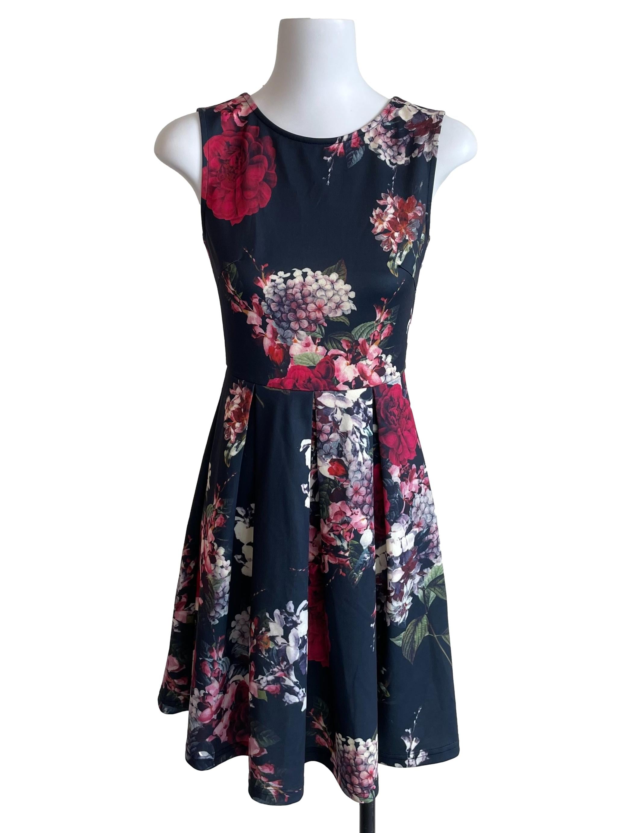 Dark Spruce Box Pleated Floral Dress