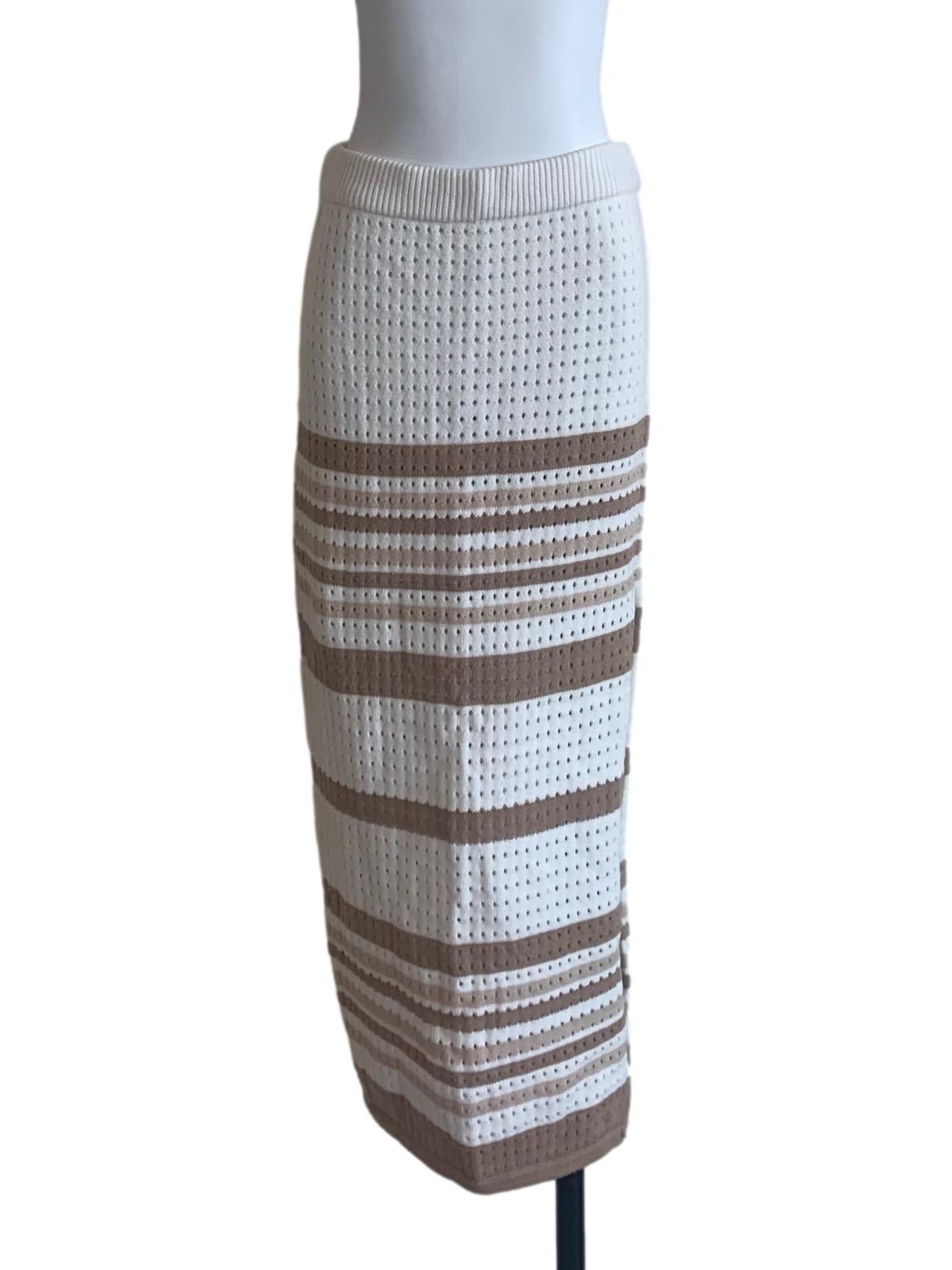 White Knitted Stripe Pattern Skirt