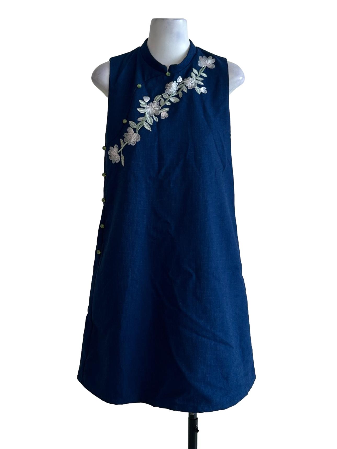 Blue Floral Embroidered Cheongsam Dress