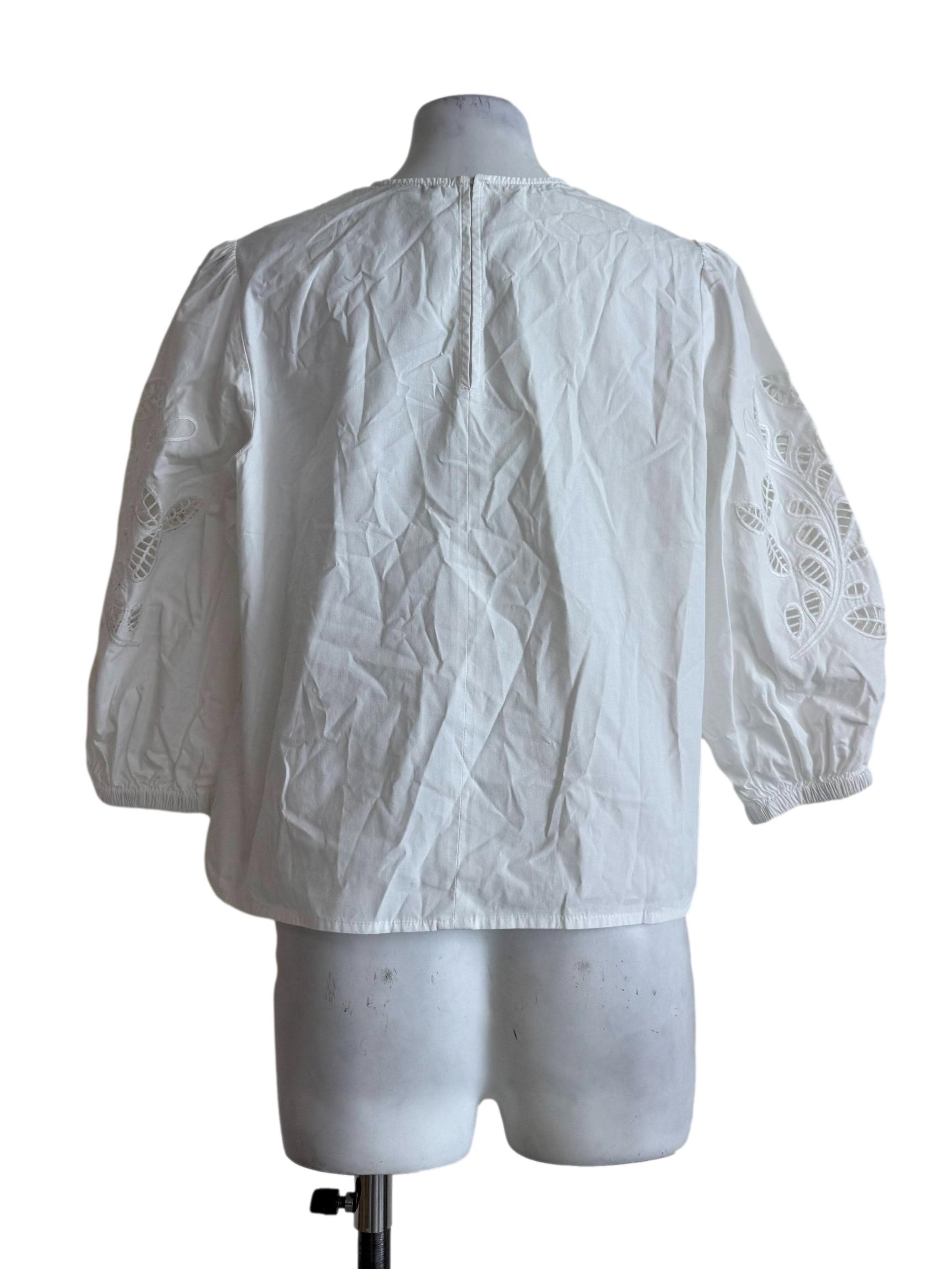 Daisy White Embroidery Sleeve Blouse